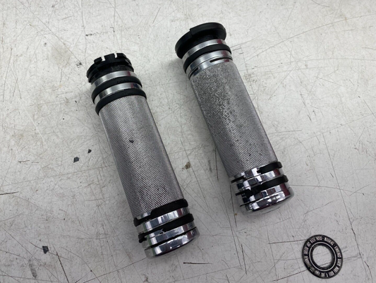 2001 HARLEY SOFTAIL DEUCE DYNA SPORTSTER Grips Throttle Tube Chrome
