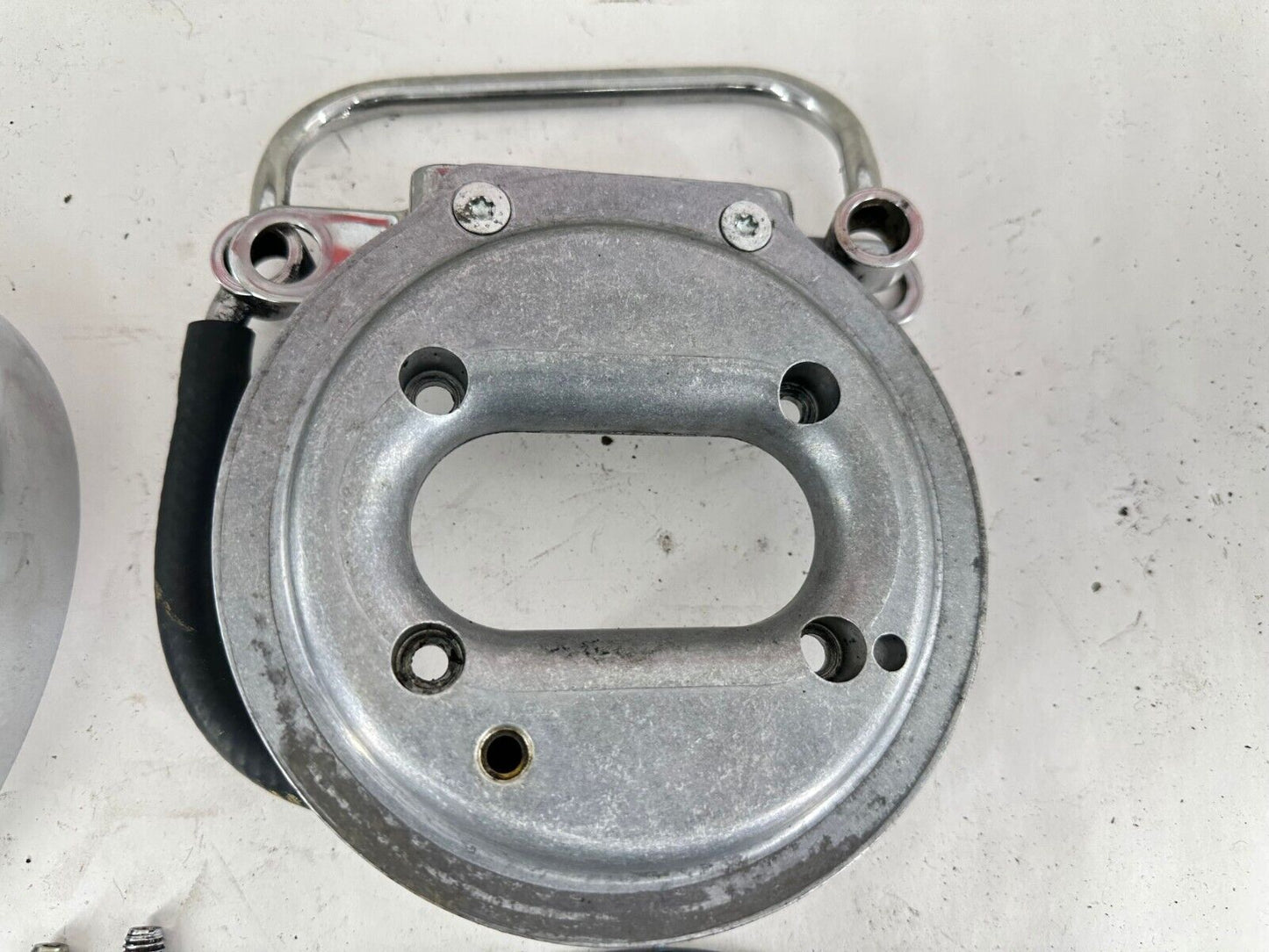 2000 HARLEY FLH ELECTRA GLIDE EFI Air Filter Housing Cover Backing Plate
