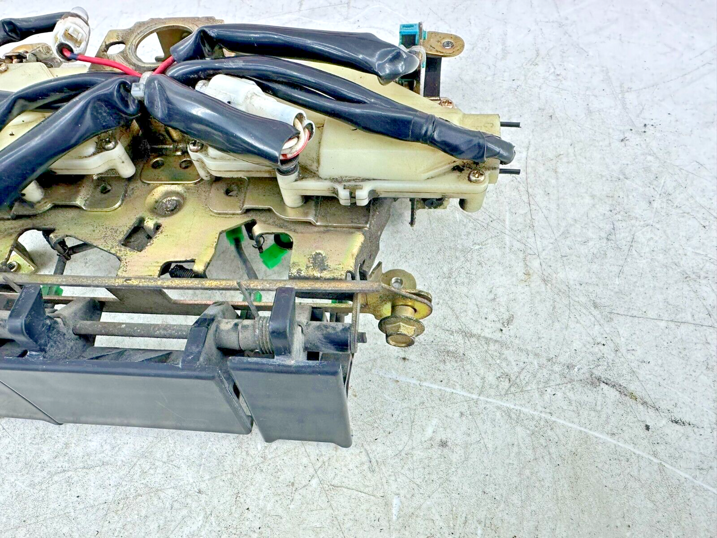 2004 Honda Goldwing GL1800 Trunk Saddle Bag Auto Lock Release Levers