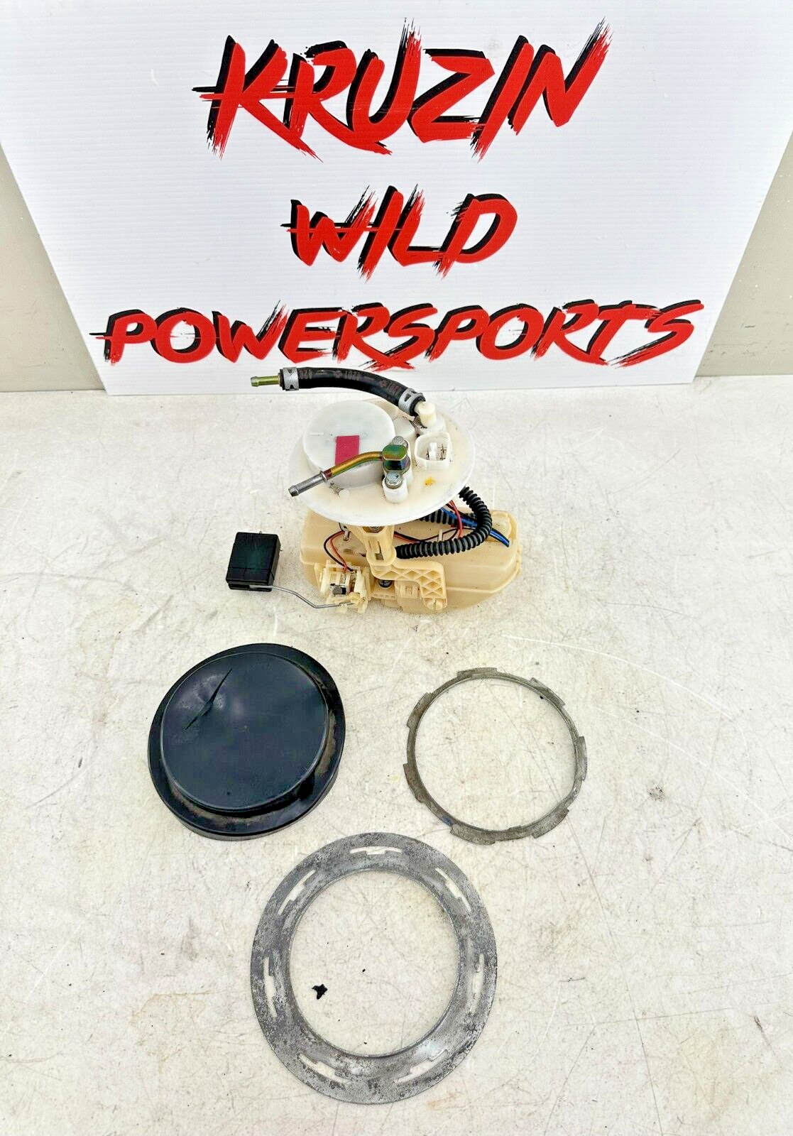 2004 Honda Goldwing GL1800 Fuel Pump Sending Unit OEM Genuine Part