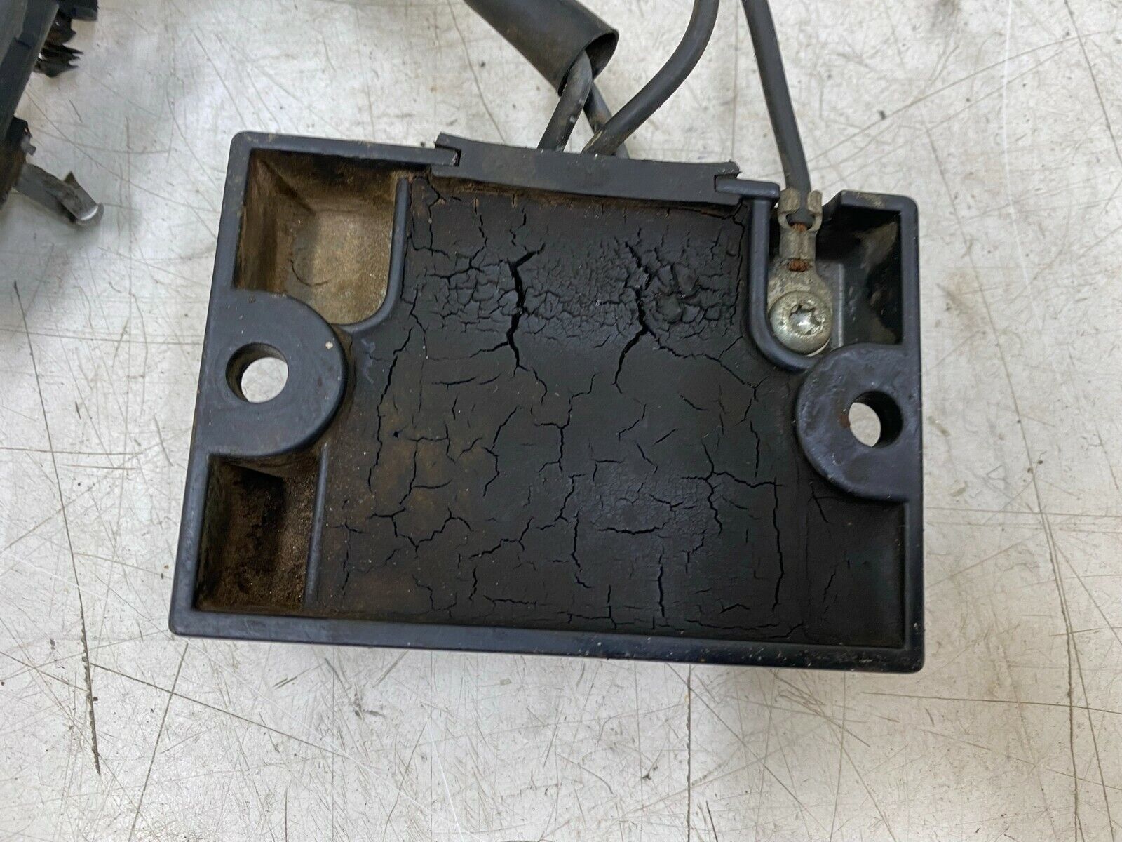 2005 HARLEY DAVIDSON SPORTSTER Battery Voltage Regulator