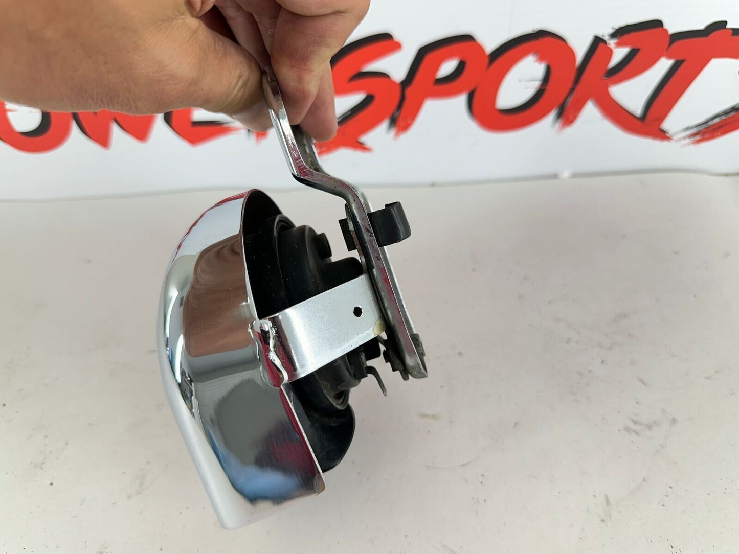 1999 HARLEY ELECTRA GLIDE Horn + Chrome Cover