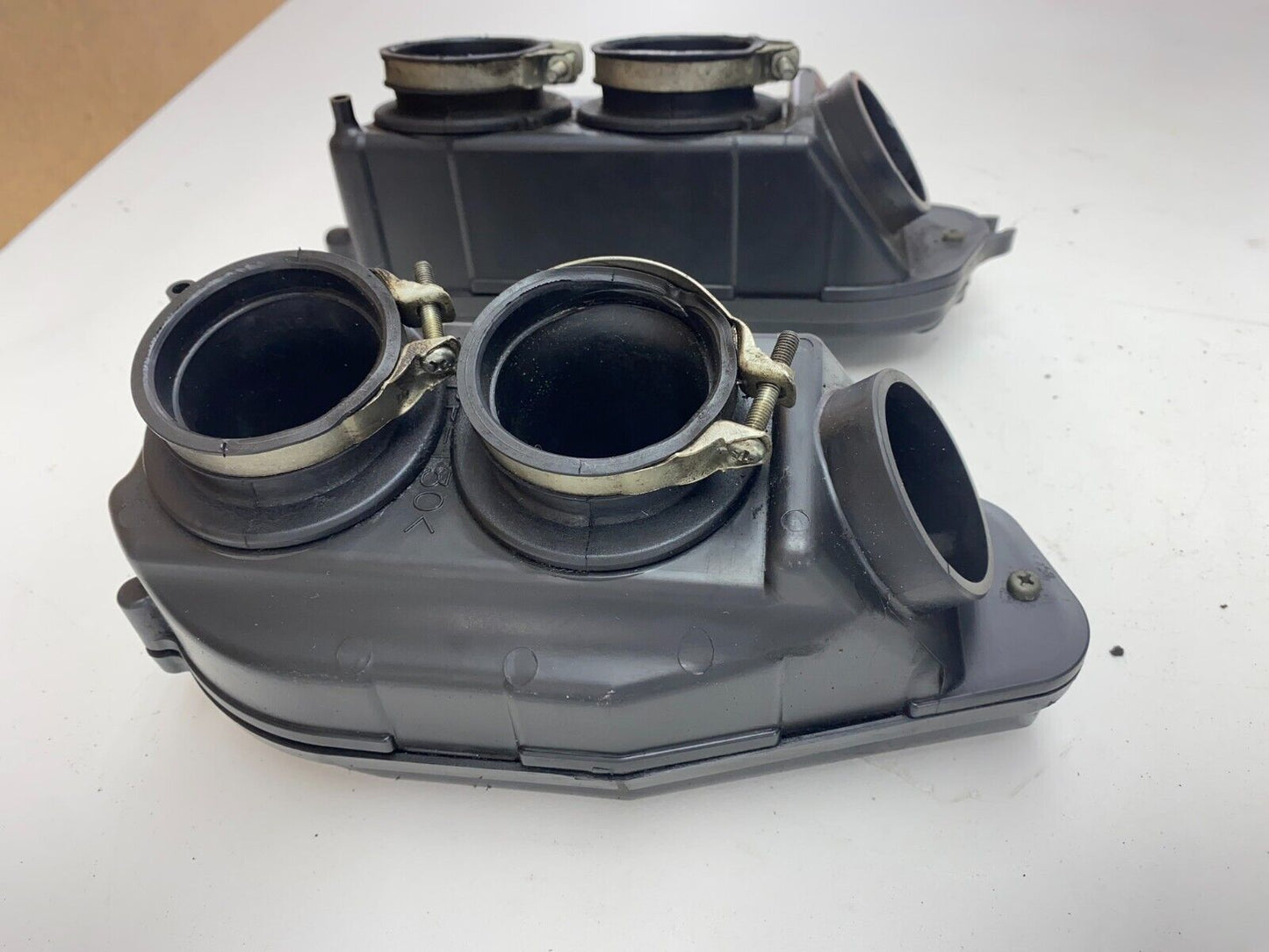 2005 YAMAHA ROYAL STAR 1300 XVZ1300CT Tour Deluxe Air Filter Ducts Boot