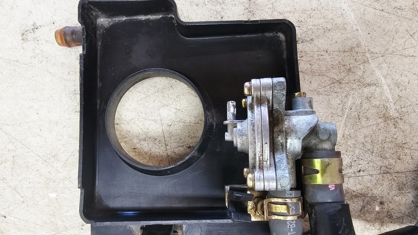 1995 HONDA GOLDWING GL1500 Fuel Gas Petrol Tank Petcock Valve + Filter Tray