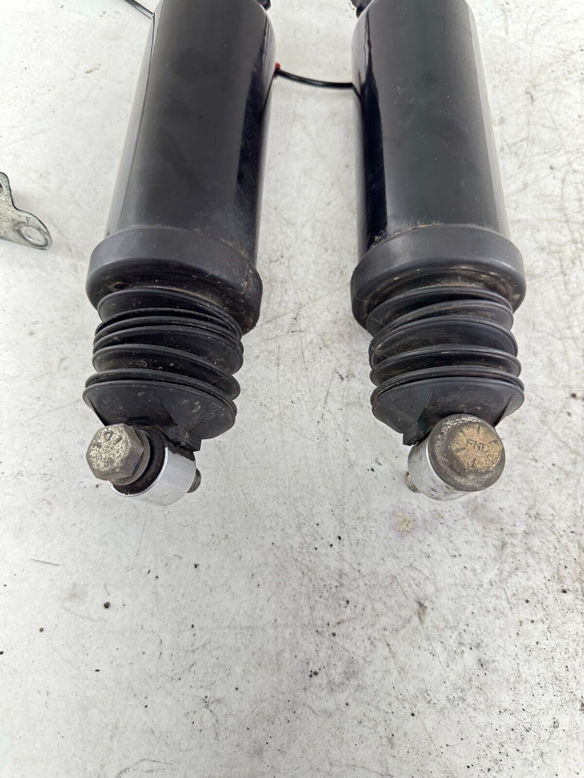 1999 HARLEY FLH ELECTRA GLIDE 11" Lowered Air Ride Rear Shocks Suspension