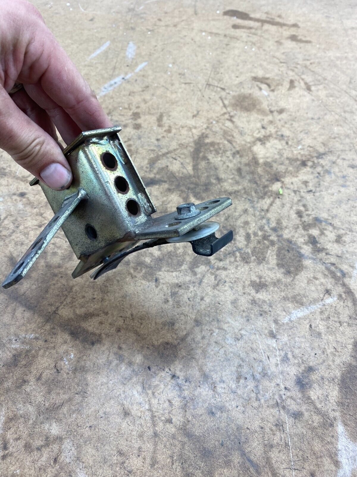 2001 HARLEY DAVIDSON FLH ELECTRA GLIDE Driver Backrest Mounting Bracket Stay