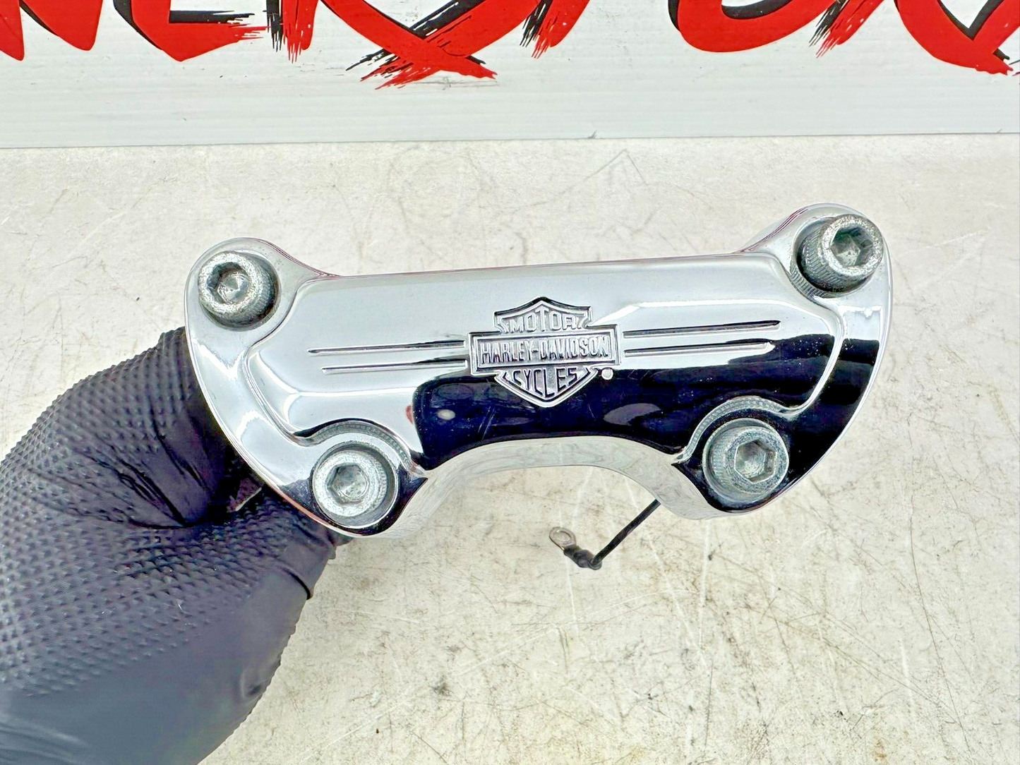 2002 HARLEY DYNA LOW RIDER Handlebar Clamp + Riser Set OEM HD