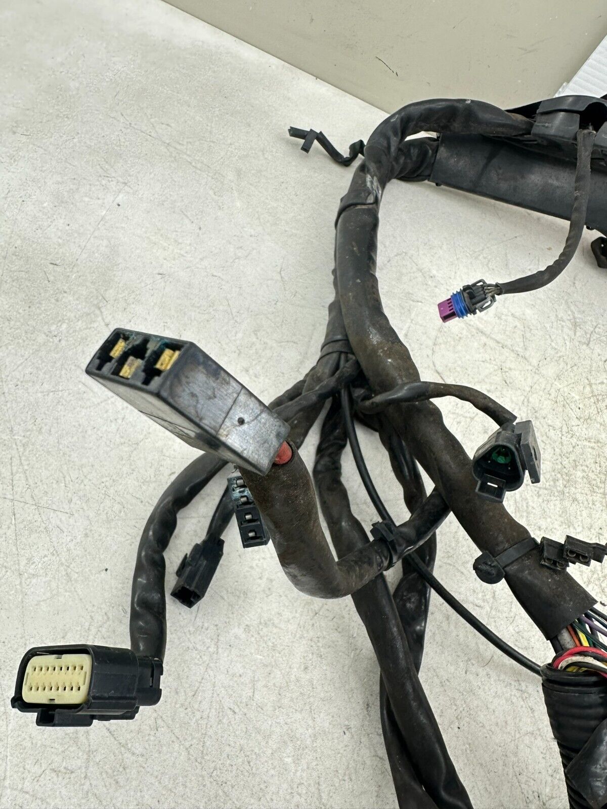 2007 Harley Electra Glide CVO Main Wire Wiring Harness Loom Fuse Box