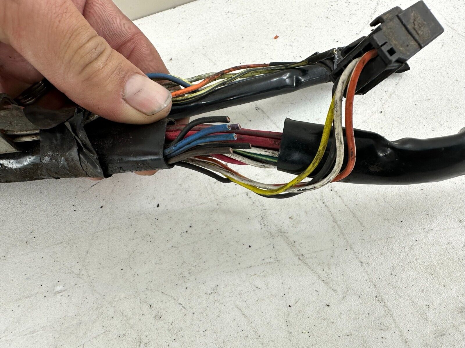2000 HARLEY DAVIDSON DYNA MAIN WIRING HARNESS LOOM FUSE RELAY