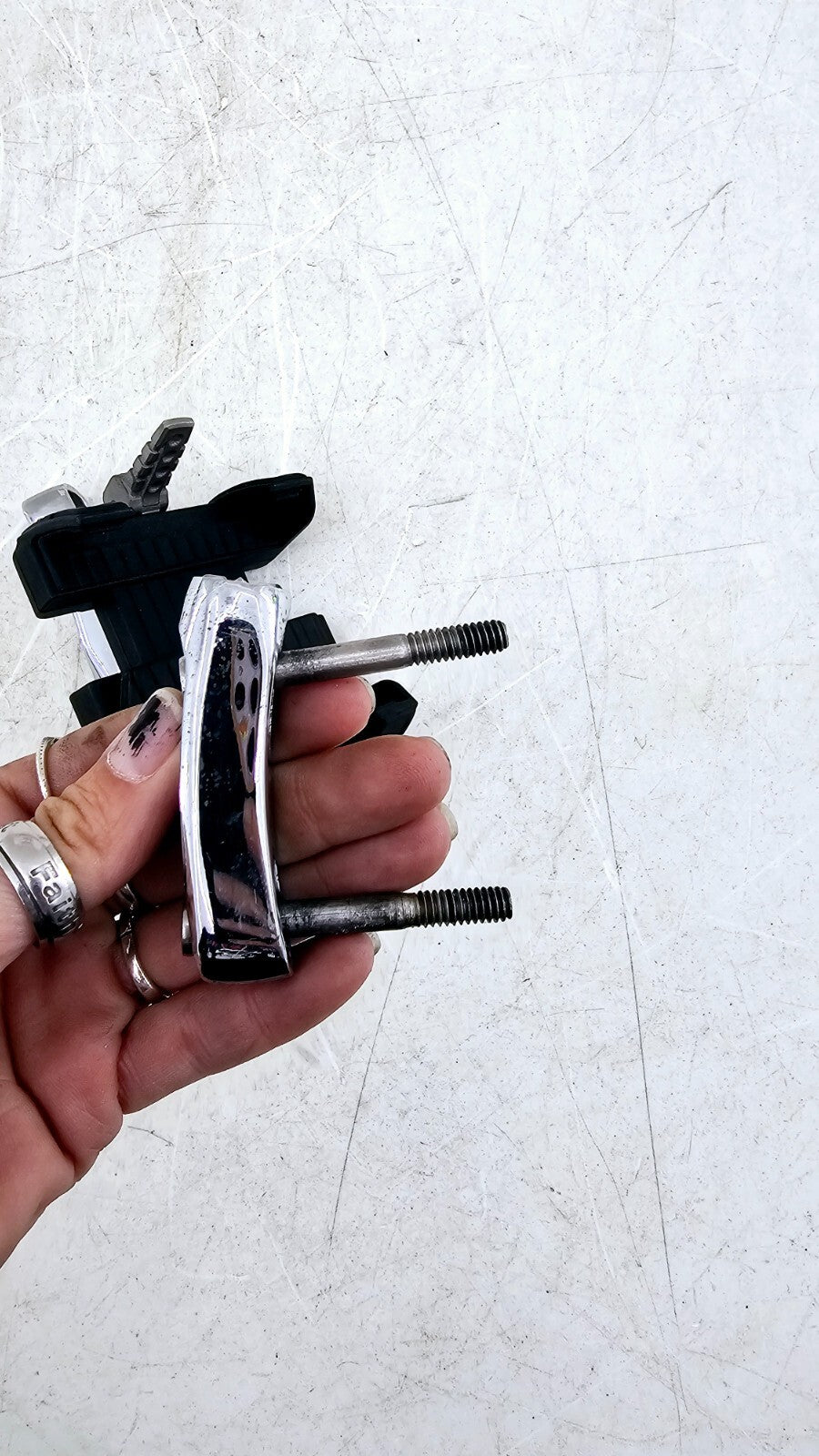 2003 HARLEY SOFTAIL DEUCE Ciro Premium Smartphone GPS Holder Chrome Mount