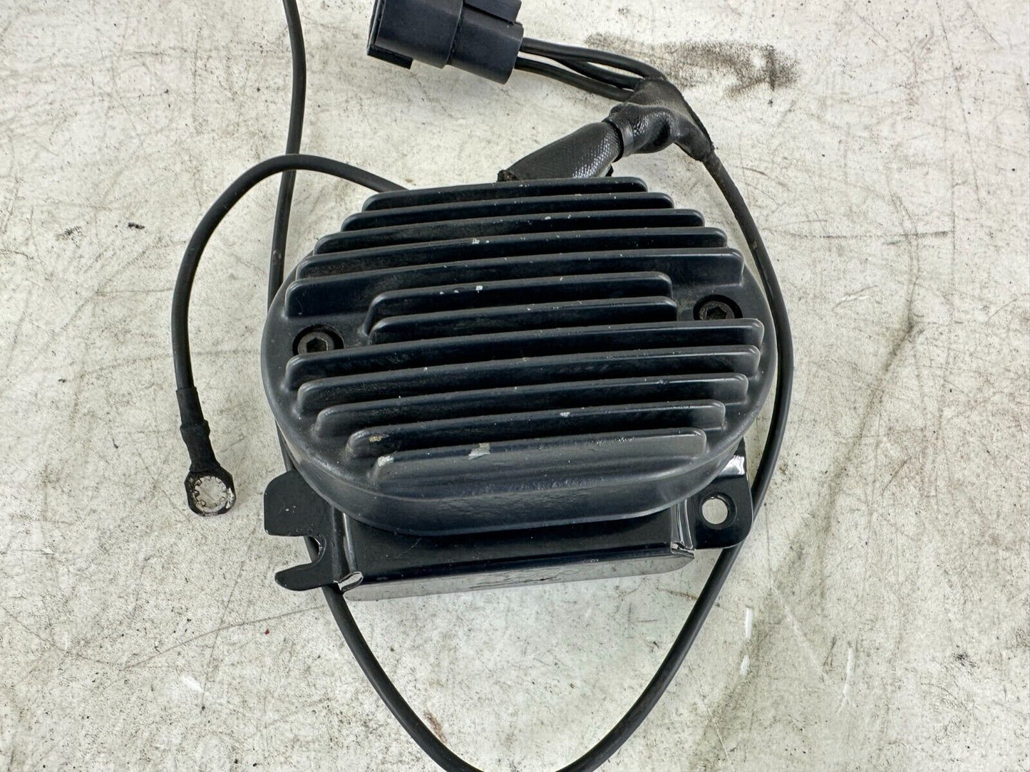 2001 HARLEY DAVIDSON SOFTAIL Battery Voltage Regulator