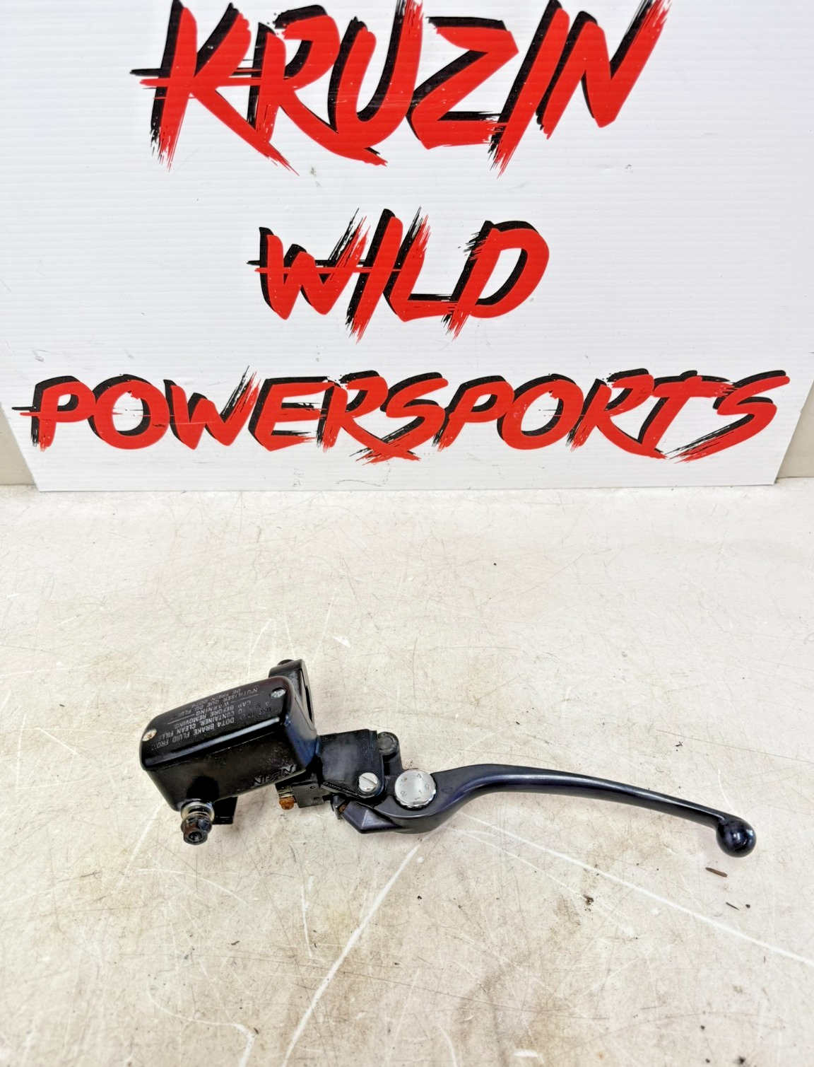 2002 Honda Goldwing GL1800 Front Brake Master Cylinder + Handle Lever