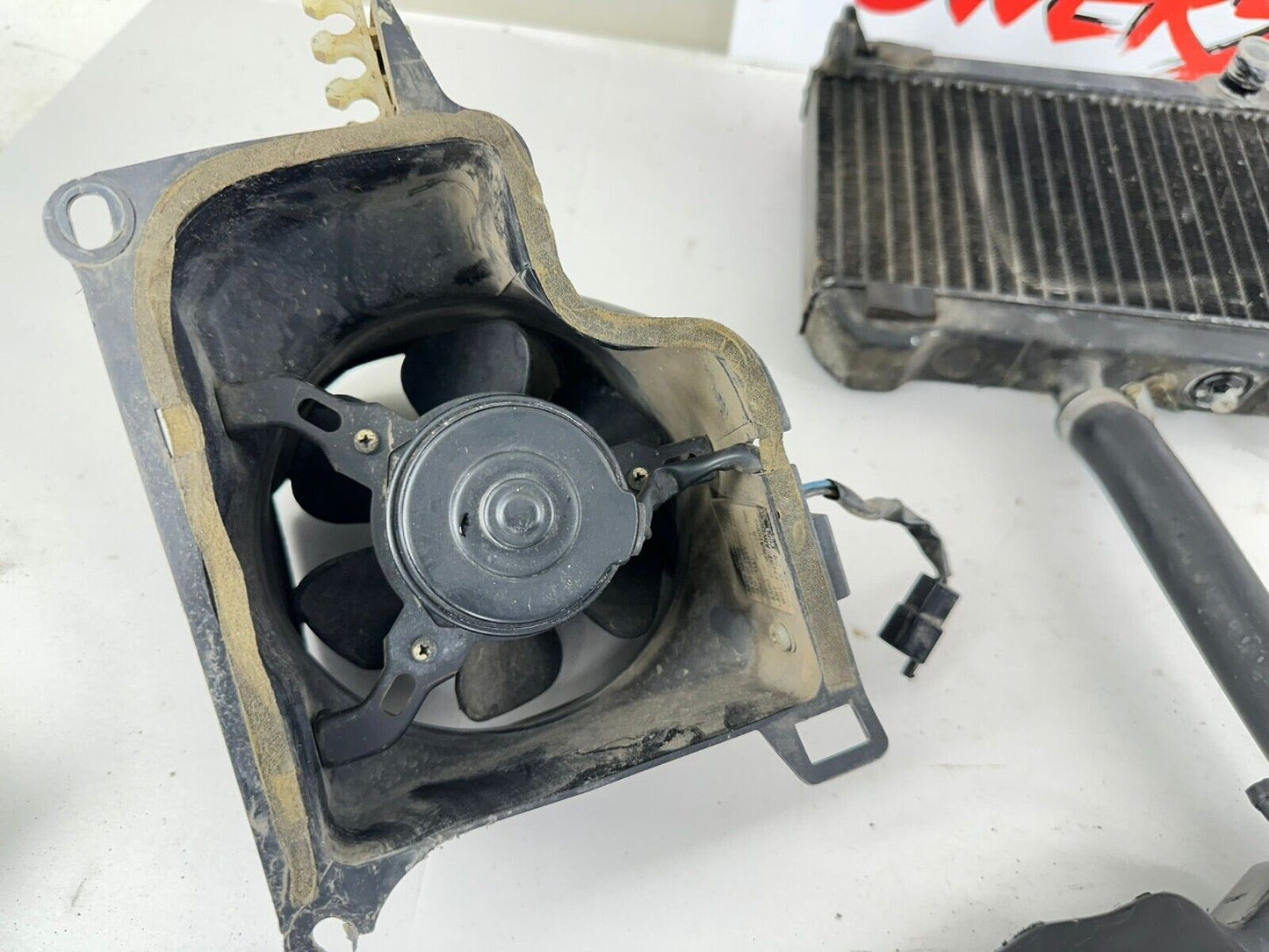 88-00 HONDA GOLDWING GL1500 Radiator + Cooling Fans + Holes + Overflow