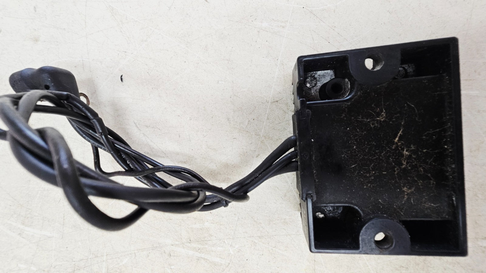 1993 HARLEY SOFTAIL OEM Voltage Regulator Rectifier