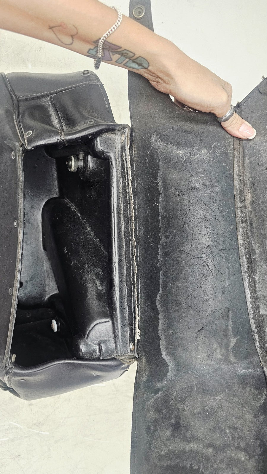 2001 Harley Davidson Sportster OEM Leather Saddlebags