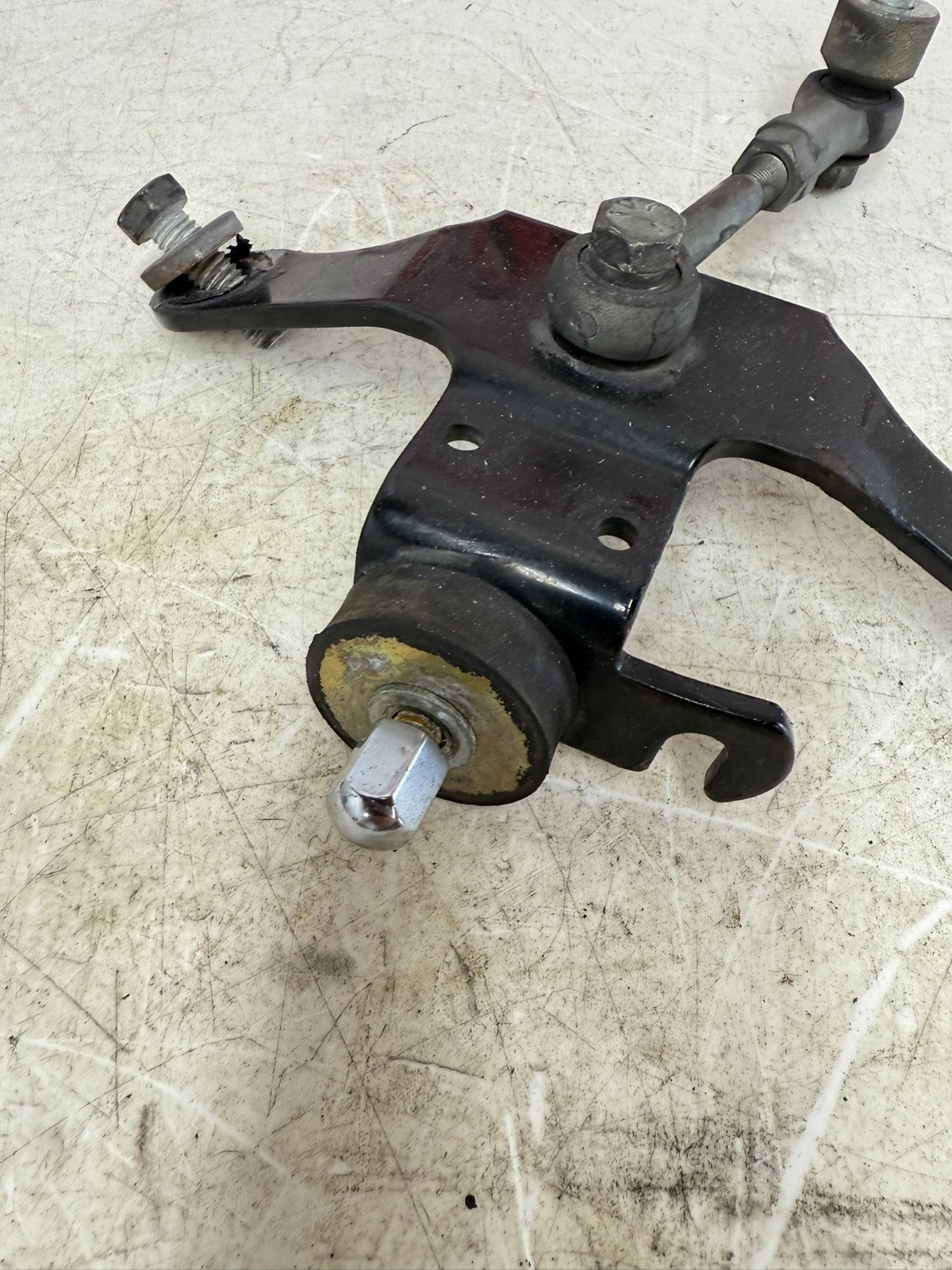 2003 HARLEY DYNA WIDE GLIDE Engine Upper Motor Mount Bracket