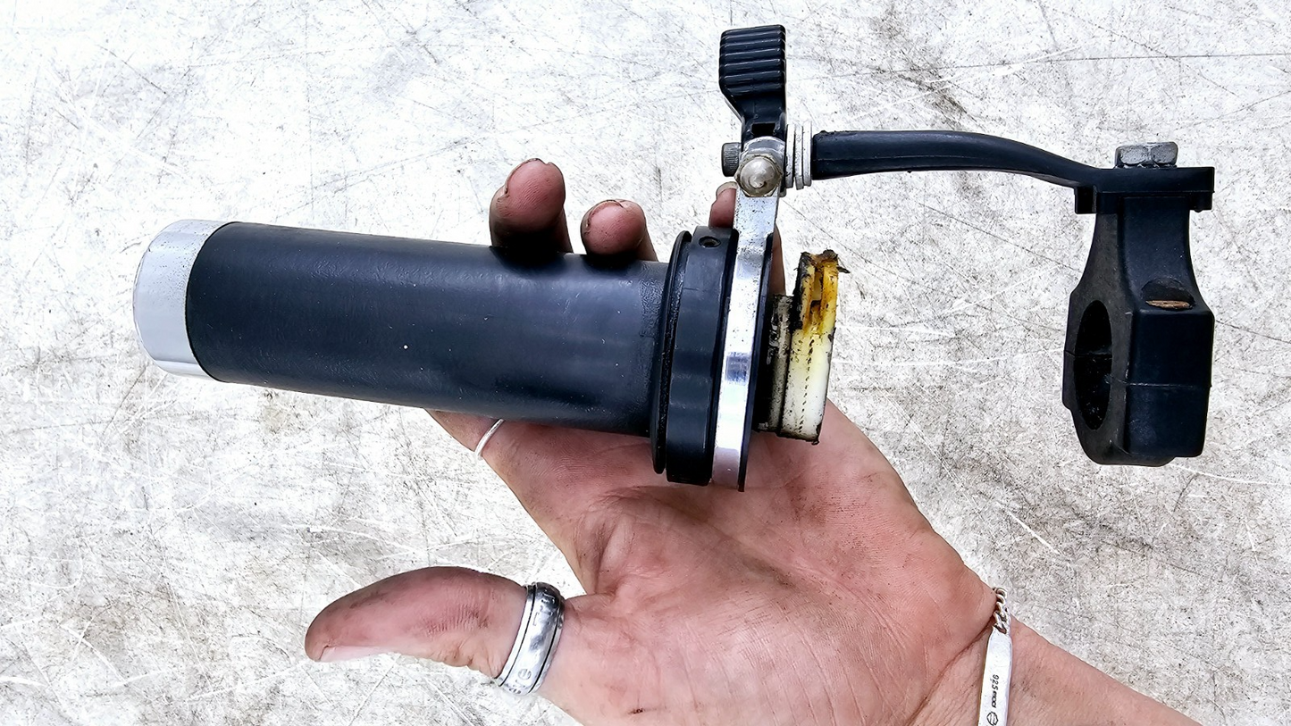 1999 HONDA VALKYRIE INTERSTATE Left Right Throttle Handle Black Grip Cruise Lock