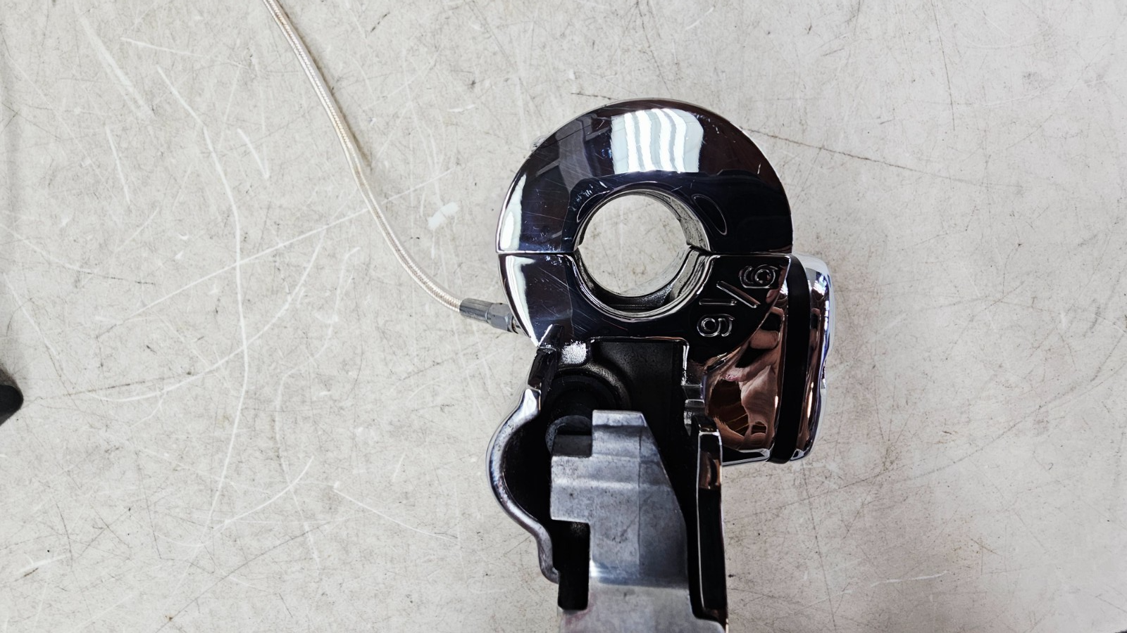 2000 HARLEY SOFTAIL DEUCE Brake Caliper Braided Hose 9/16 Chrome Master Cylinder