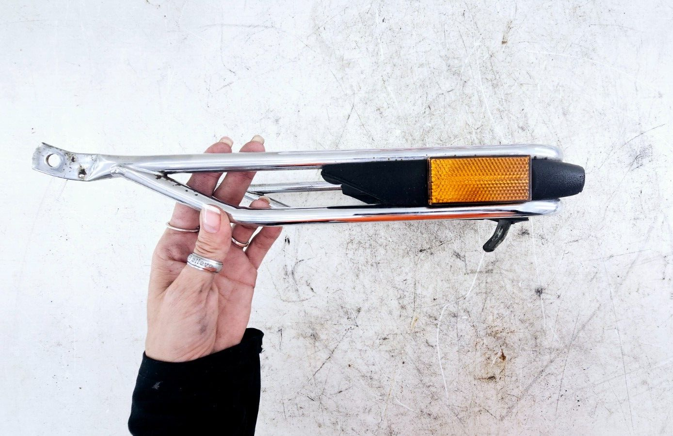 2002 HARLEY ELECTRA GLIDE Front Fender Bumper Trim Bar With Reflector
