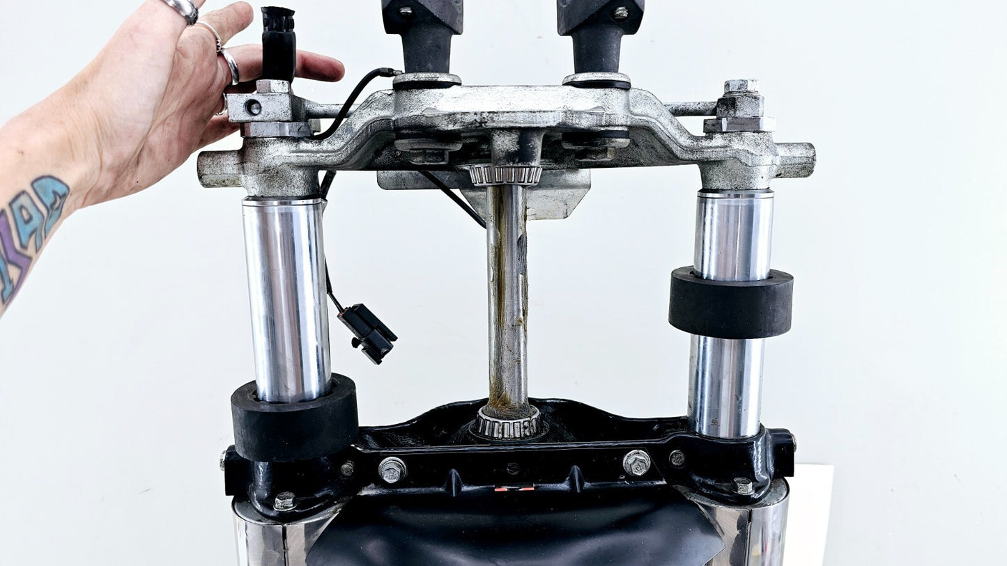 1994 HARLEY FLH ELECTRA GLIDE Forks Triple Tree Clamp Air Ride Axle OEM HD