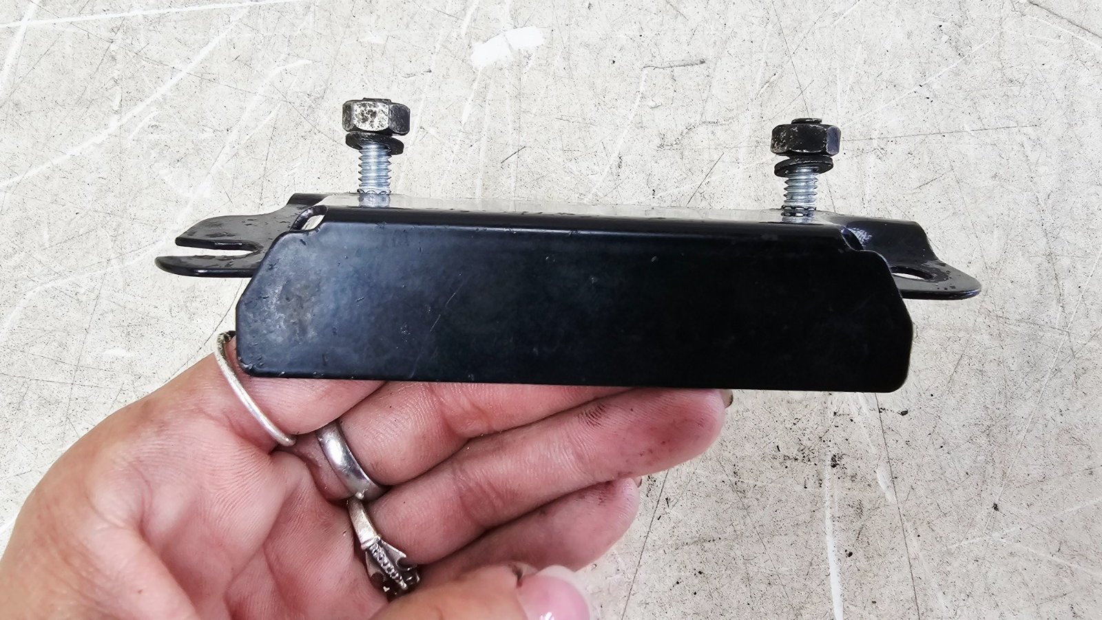 2000 HARLEY SOFTAIL DEUCE Voltage Regulator Support Mount Bracket