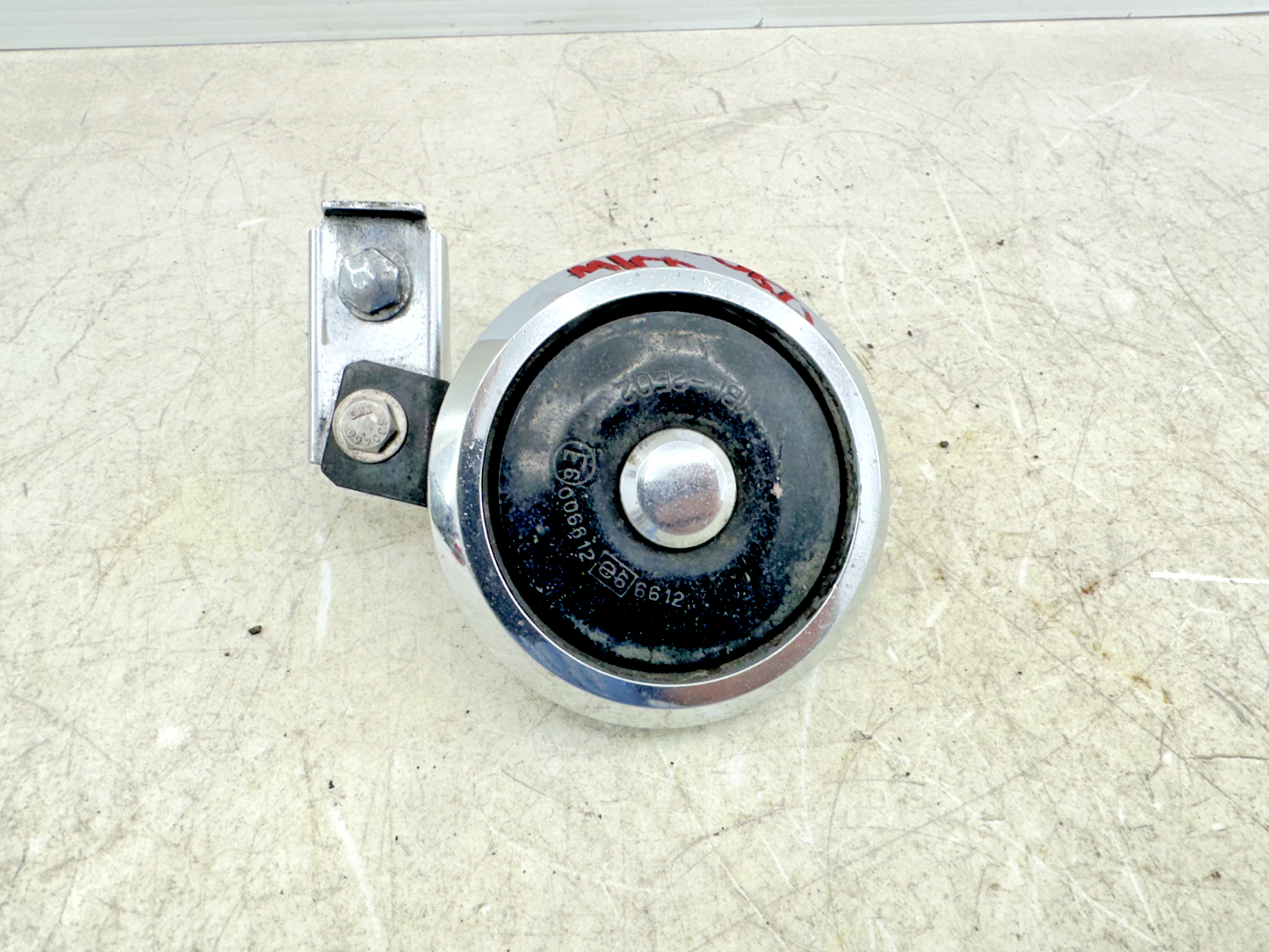 1999 HONDA VALKYRIE INTERSTATE Horn + Mounting Bracket + Bolt