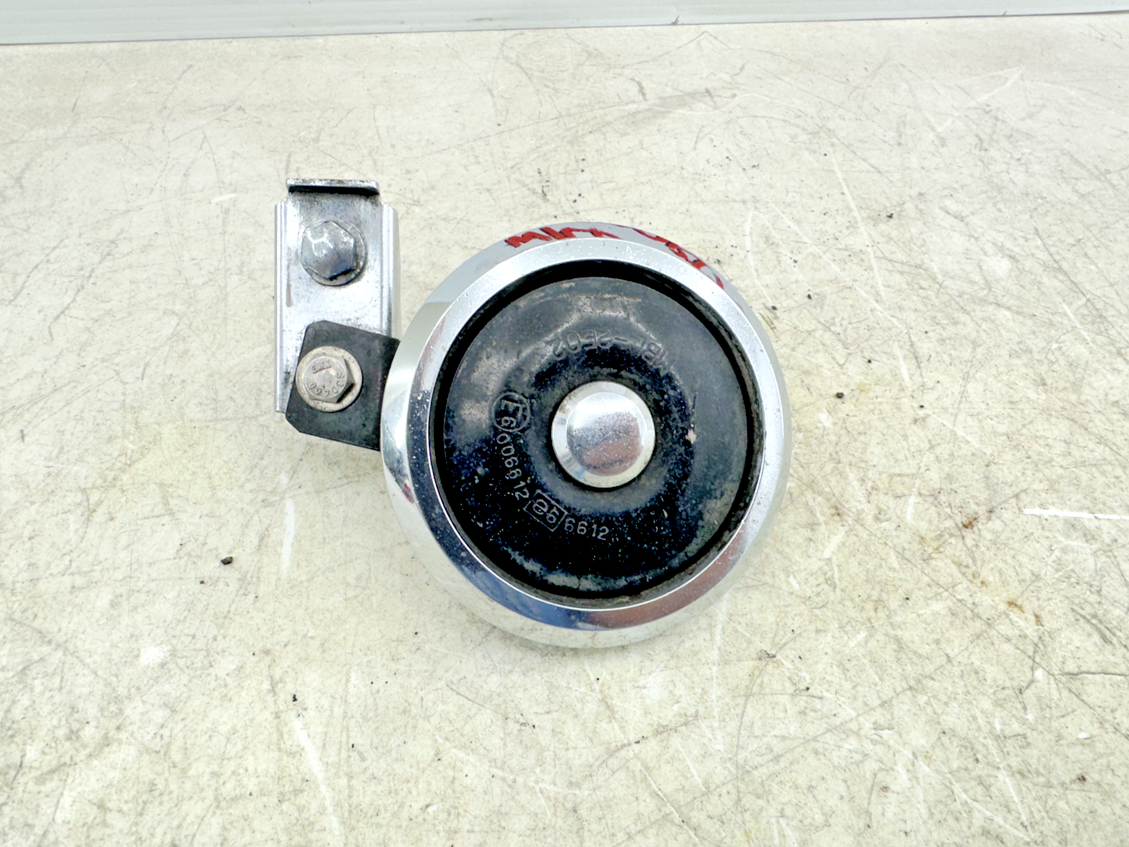 1999 HONDA VALKYRIE INTERSTATE Horn + Mounting Bracket + Bolt