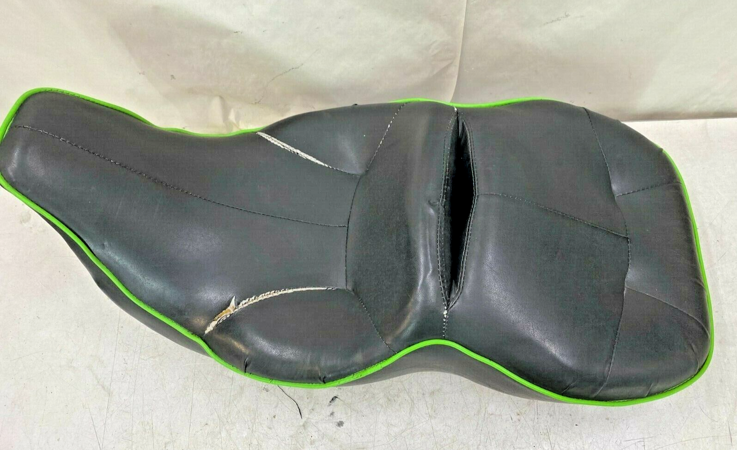 2002 HARLEY DAVIDSON FLH Electra Glide OEM HD Seat Saddle 2 UP Driver Passenger