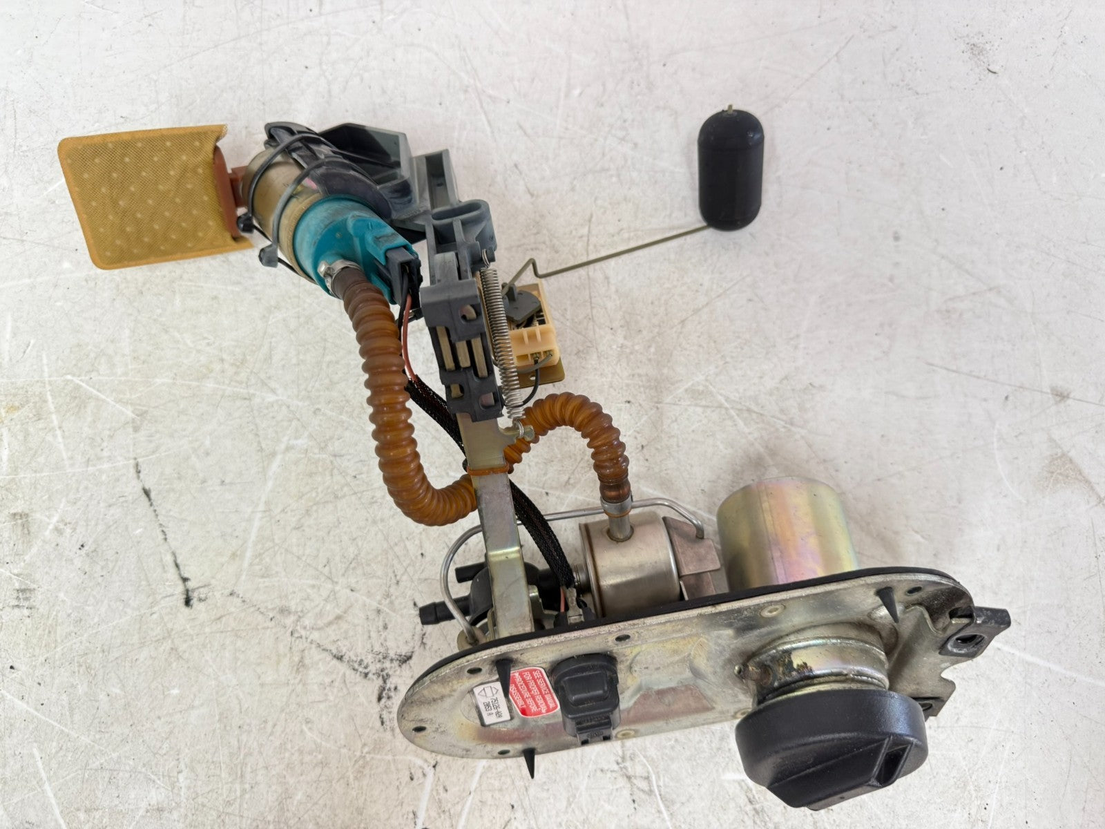2003 HARLEY ELECTRA GLIDE OEM Fuel Pump Gas Petrol Sending Unit
