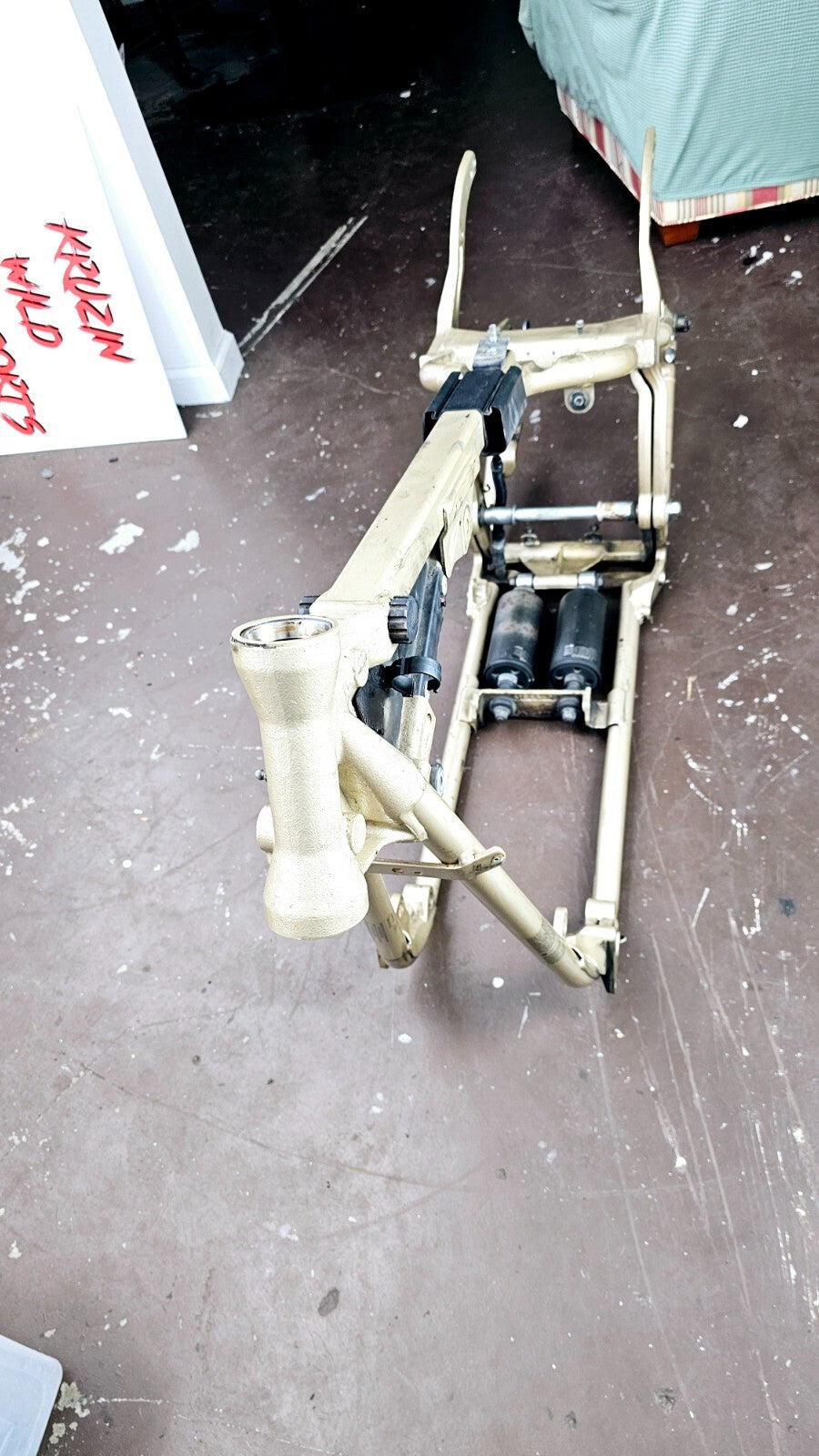 2003 HARLEY SOFTAIL DEUCE Frame Chassis Swingarm Shocks Straight