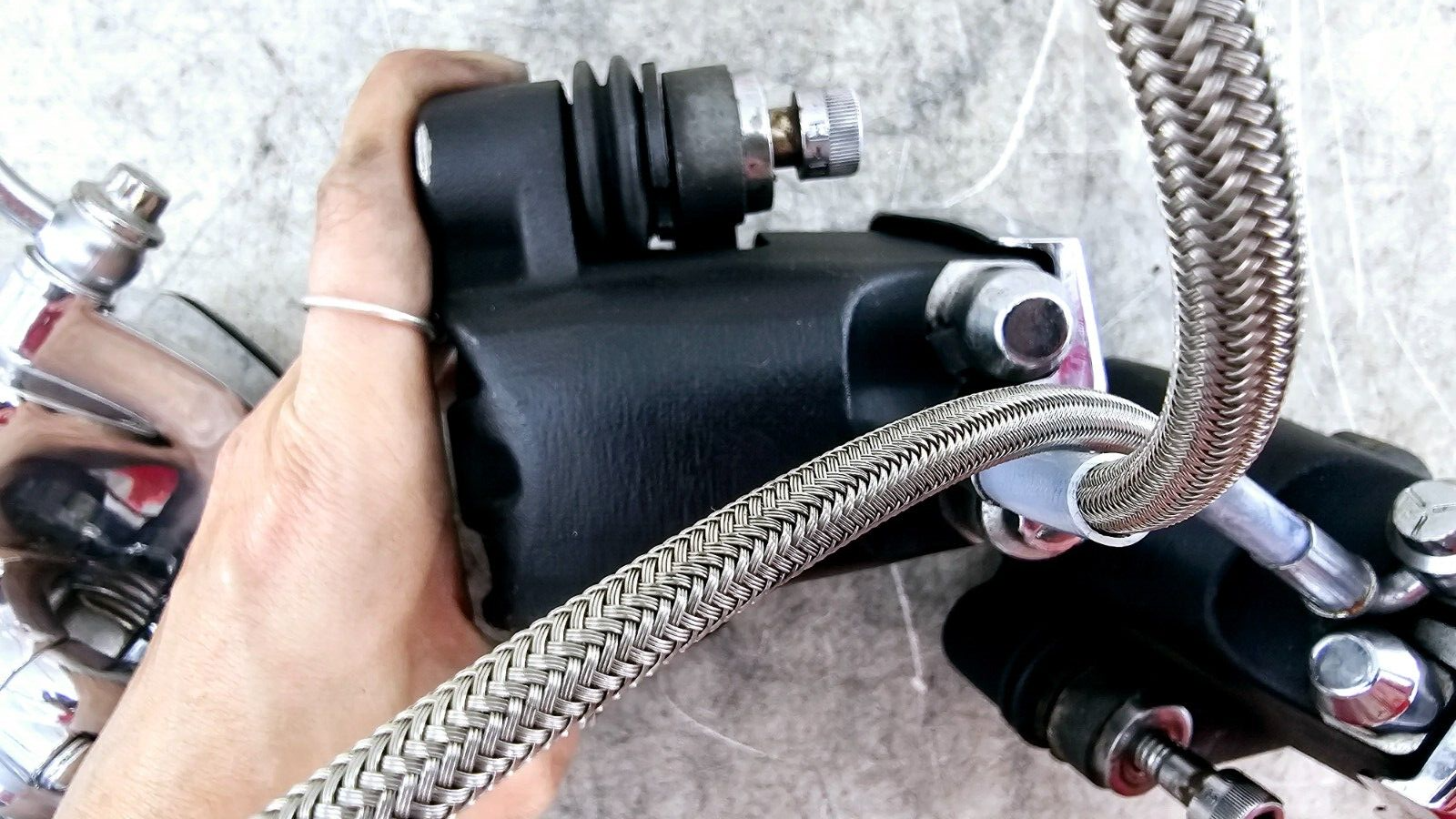 1998 HARLEY FLH ROADKING Dual Caliper Braided Hose +11/16 Chrome Master Cylinder