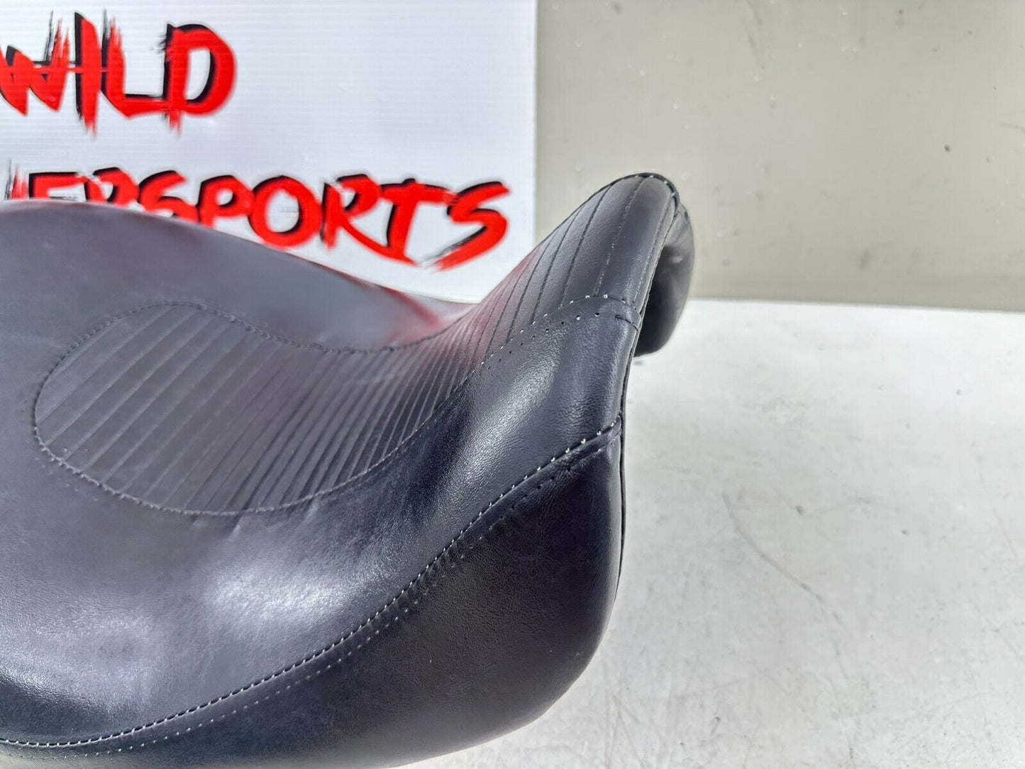 2006 Harley Dyna Low Rider OEM HD Driver Passenger Seat Saddle