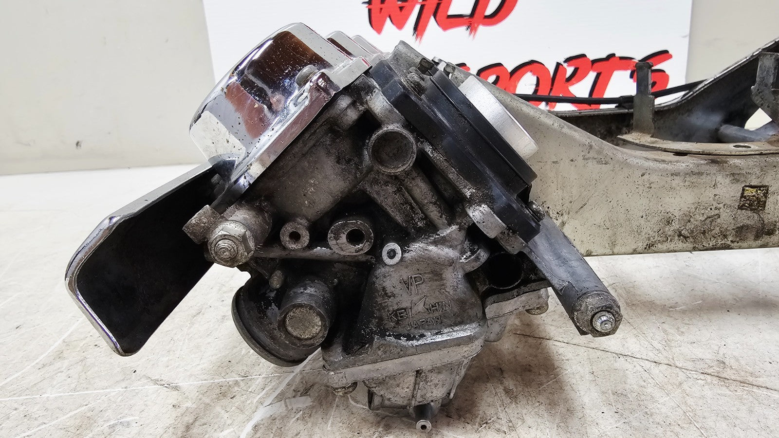 2000 HONDA VALKYRIE INTERSTATE Chrome Carb Body Carburetor Fuel Bowl Rack