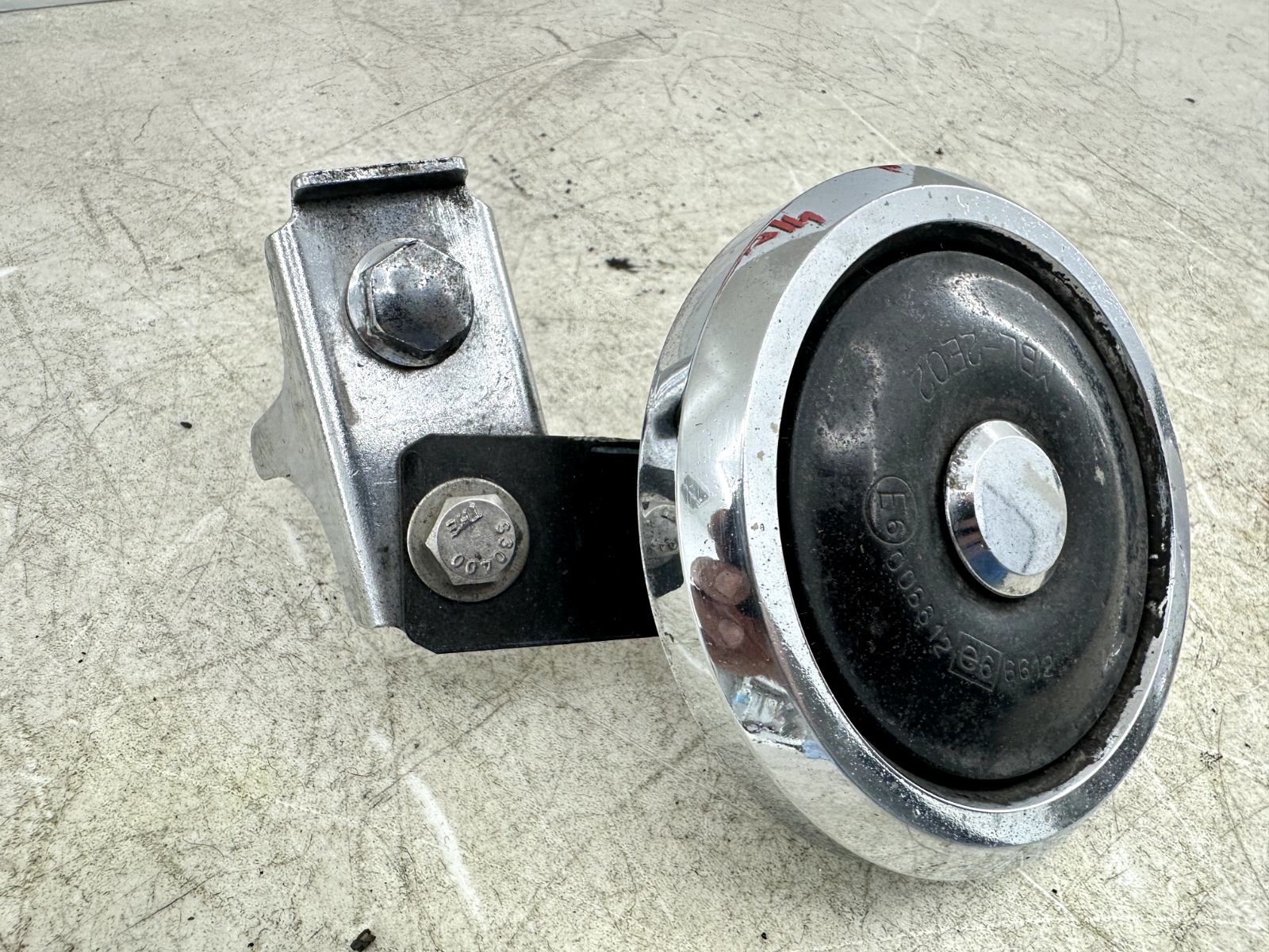 1999 HONDA VALKYRIE INTERSTATE Horn + Mounting Bracket + Bolt