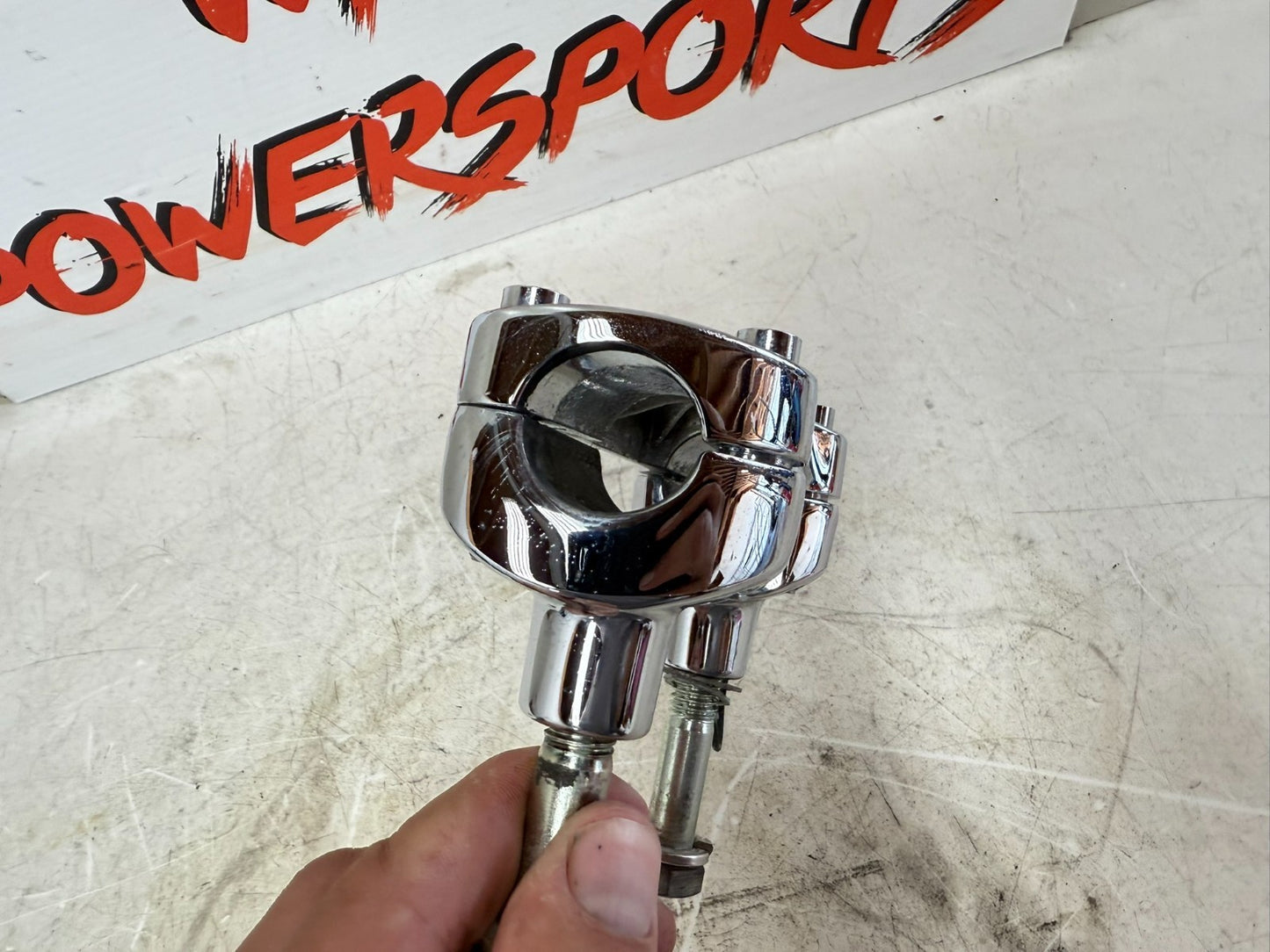 2003 HARLEY DYNA WIDE GLIDE Chrome Handlebar Mount Clamp Brackets