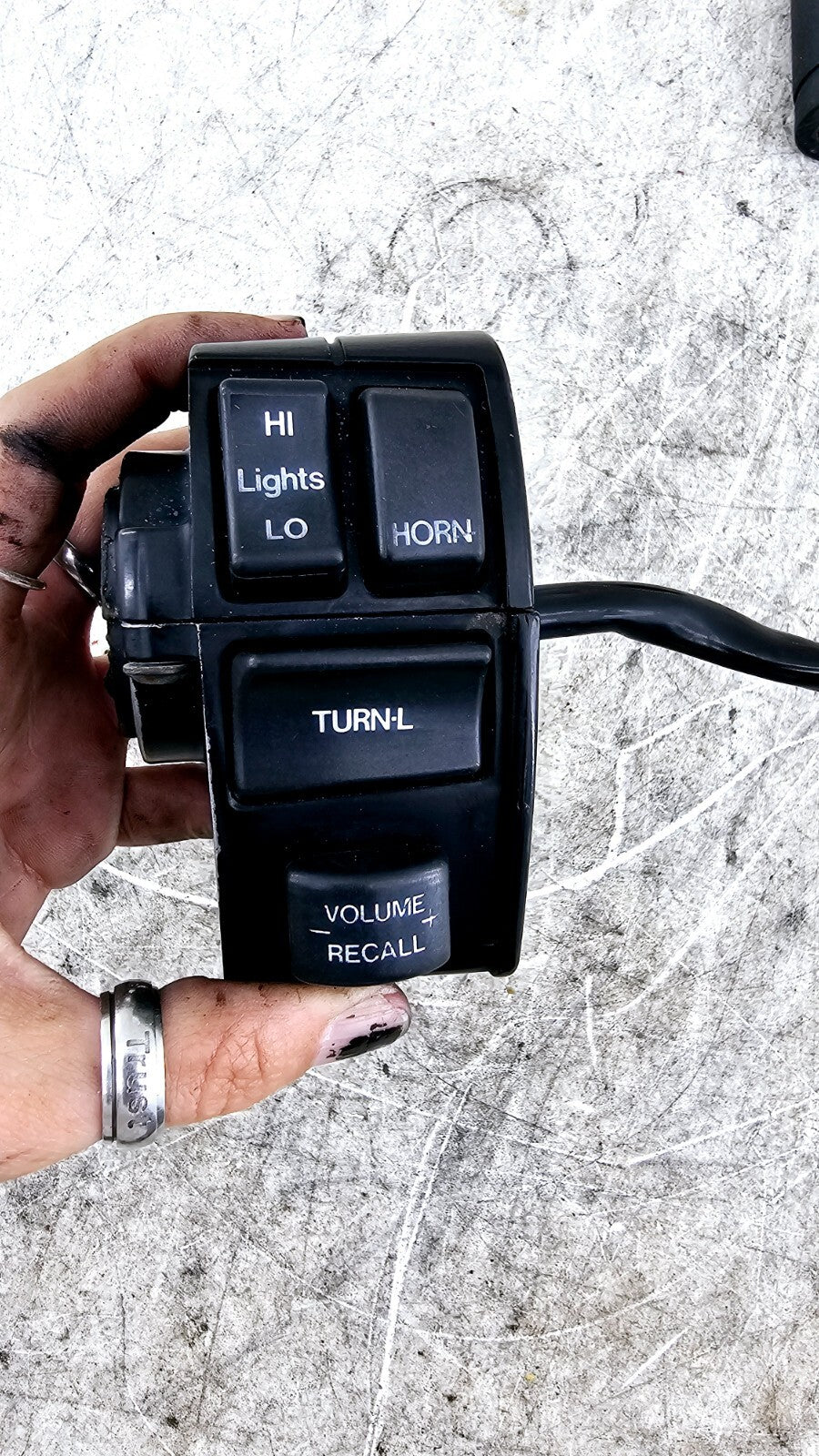 1994 HARLEY FLH ELECTRA GLIDE Left Controls Switch Housing Horn Turn Buttons 