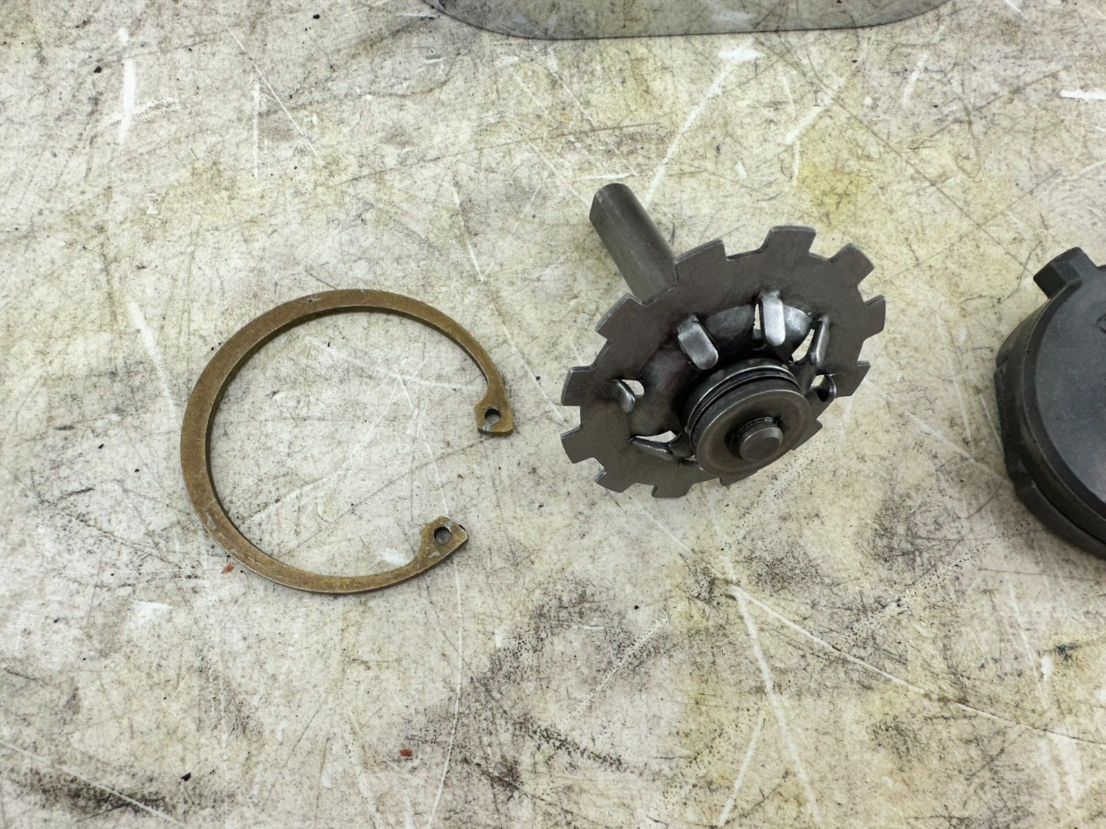 2003 HARLEY ELECTRA GLIDE classic OEM HD Transmission Right Side Cover + Clutch