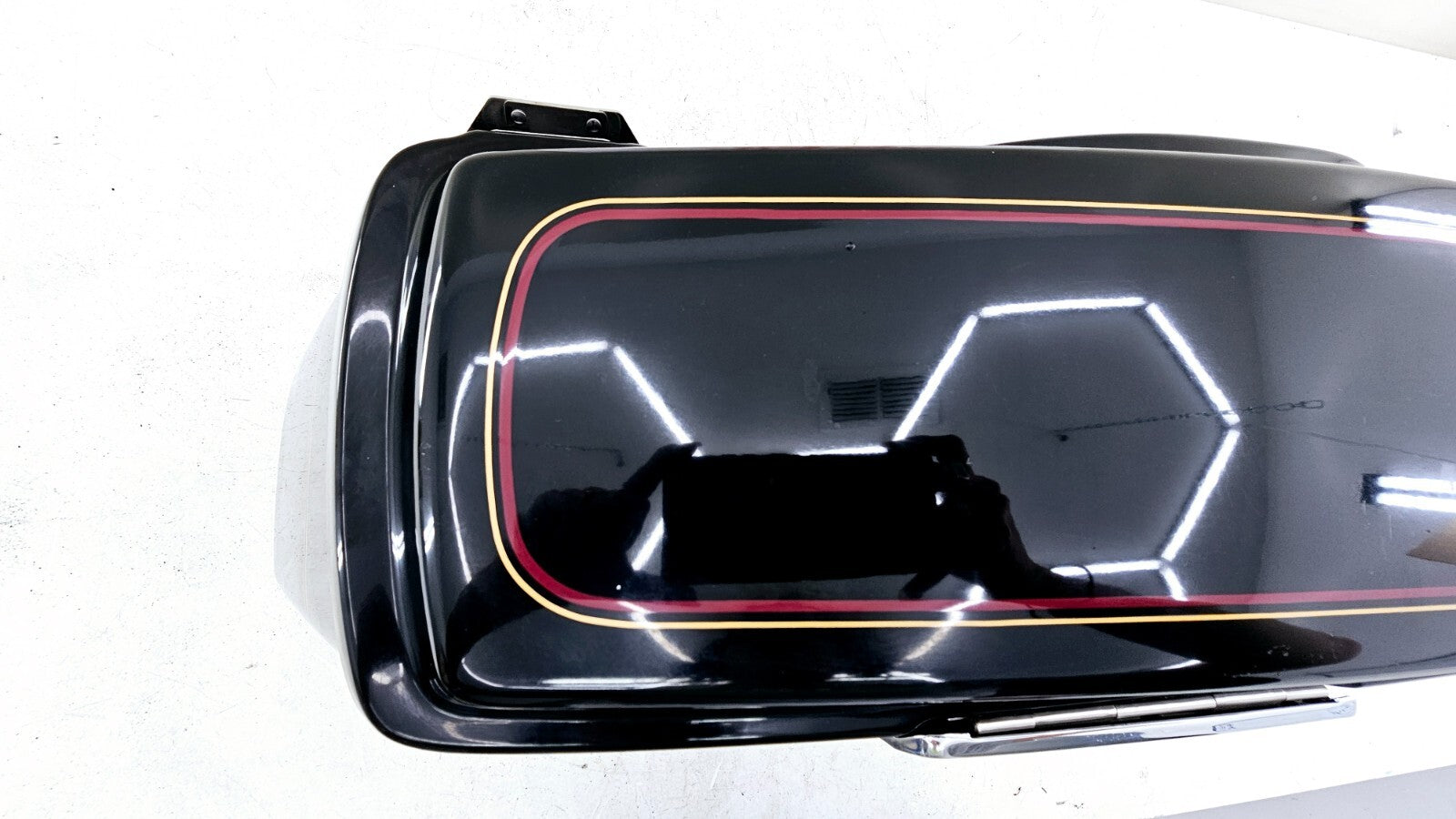 2002 HARLEY ELECTRA GLIDE Right Saddlebag Housing & Lid OEM HD Black Paint