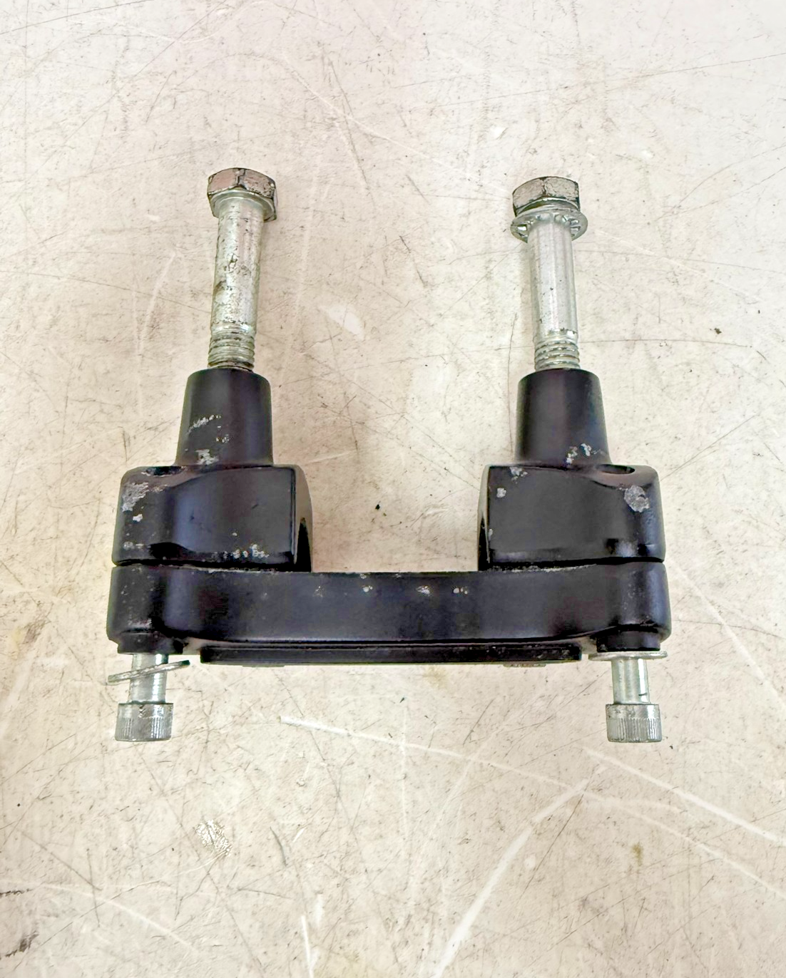 1997 Harley Davidson Sportster Handlebar Clamp Riser Mount Bracket