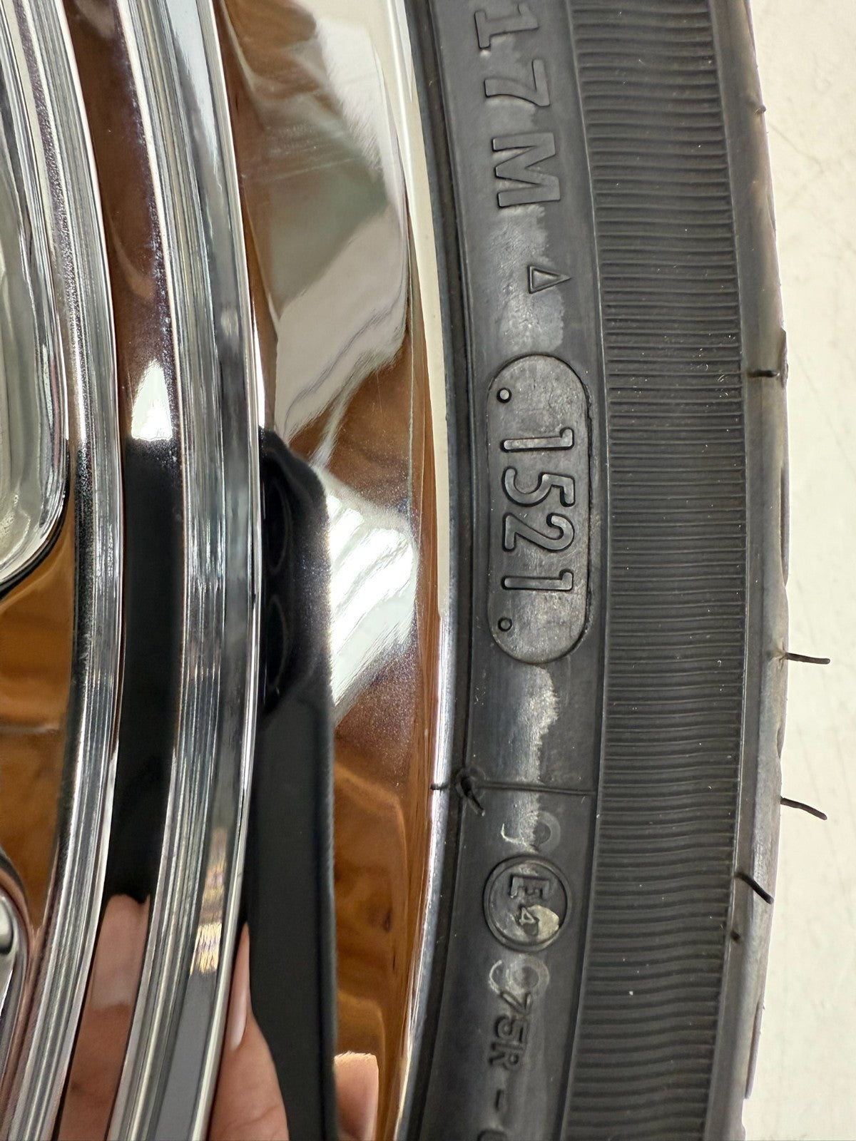 2003 HARLEY DYNA WIDE GLIDE 21" Thunder Star Front Wheel Full Chrome Rim NICE
