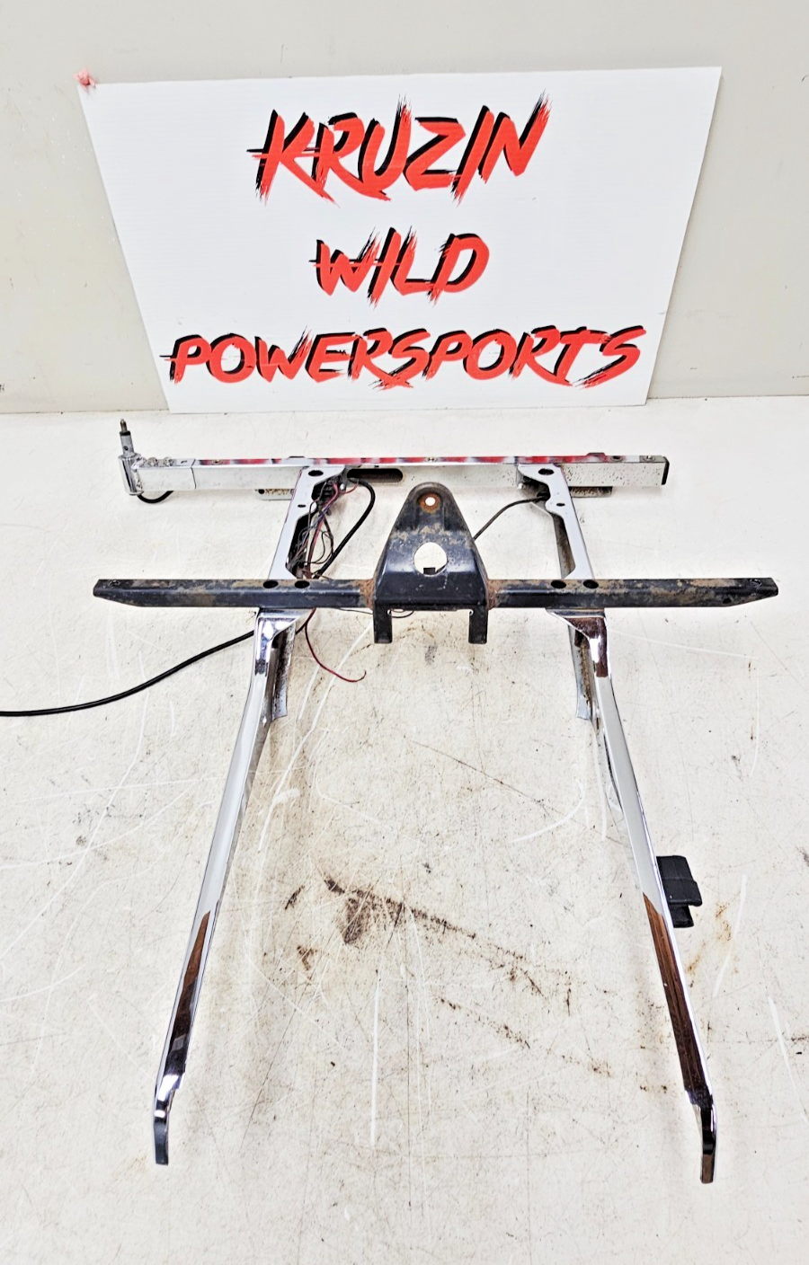 2000 HONDA VALKYRIE INTERSTATE Chrome Saddlebag Guard Luggage Rack Mount