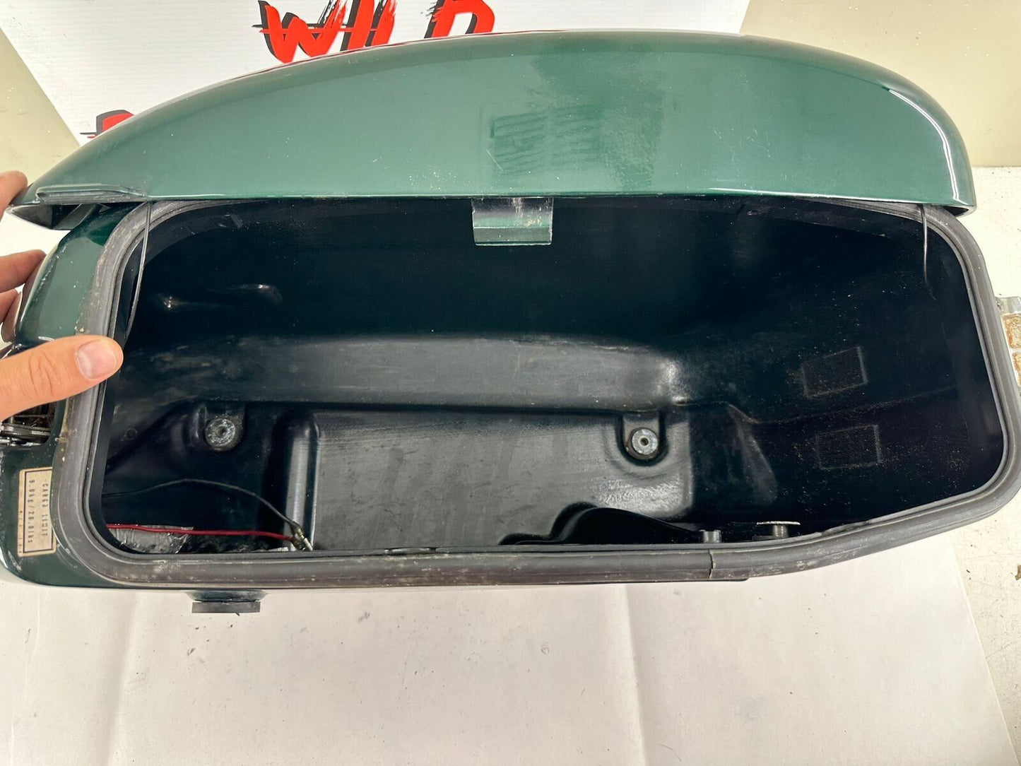 1998 HONDA VALKYRIE INTERSTATE Left Hard Saddlebag Lid + Case + Key