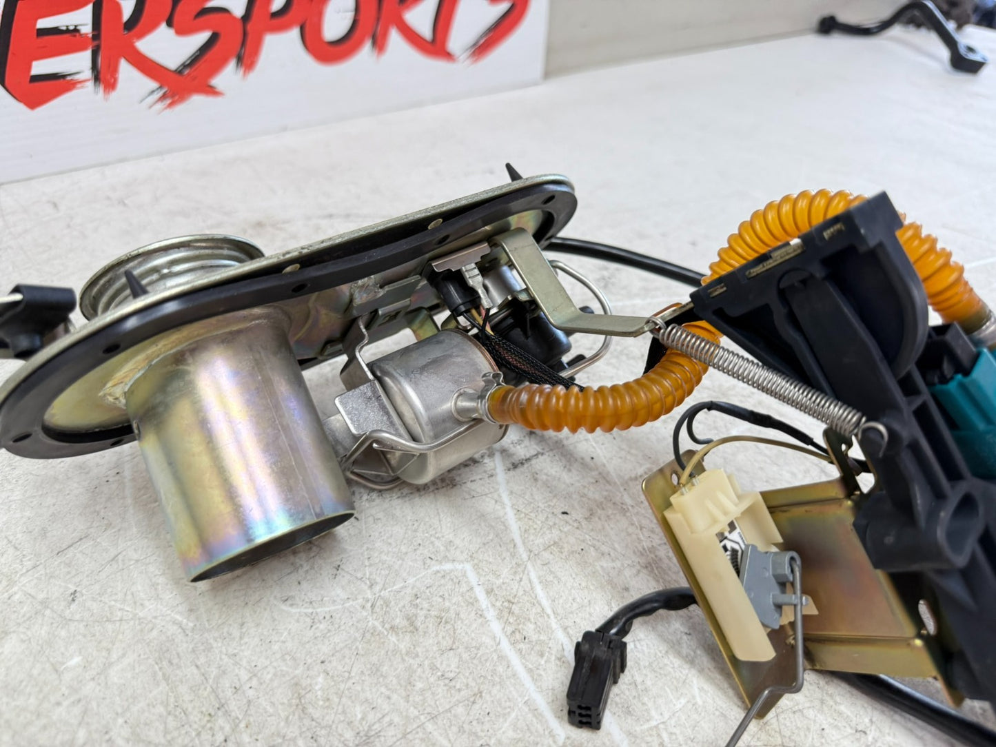 2003 HARLEY ELECTRA GLIDE OEM Fuel Pump Gas Petrol Sending Unit 75126-02A