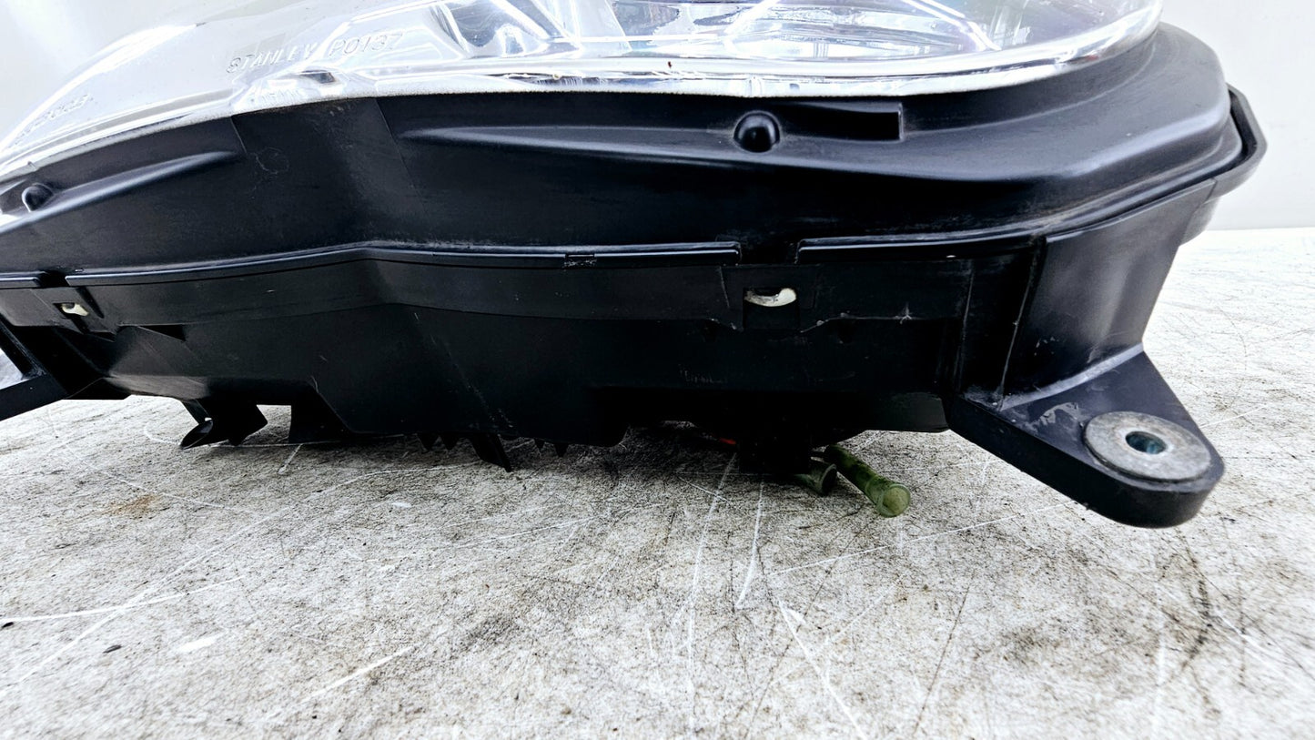 1999 HONDA VALKYRIE INTERSTATE Headlight Front Head Lamp Housing