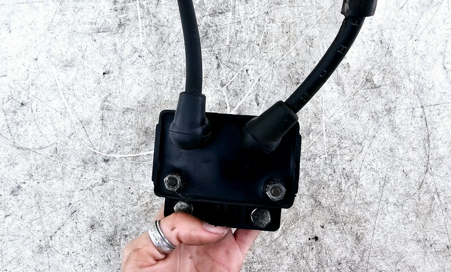 1994 HARLEY FLH ELECTRA GLIDE Ignition Coil w Spark Plug Wires OEM 21614-83A