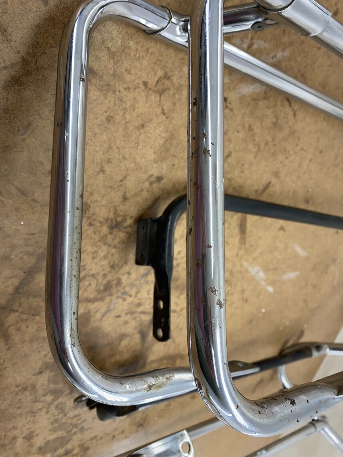 2001 HARLEY DAVIDSON FLH ELECTRA GLIDE Chrome Saddlebag Bumper Surround Bars