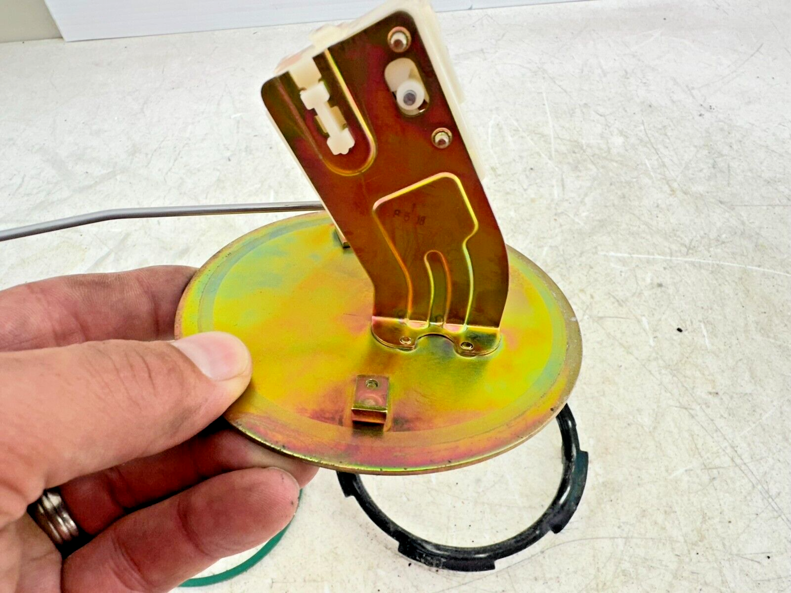 2004 Honda Goldwing GL1800 Fuel Level Sending Unit OEM Genuine Part