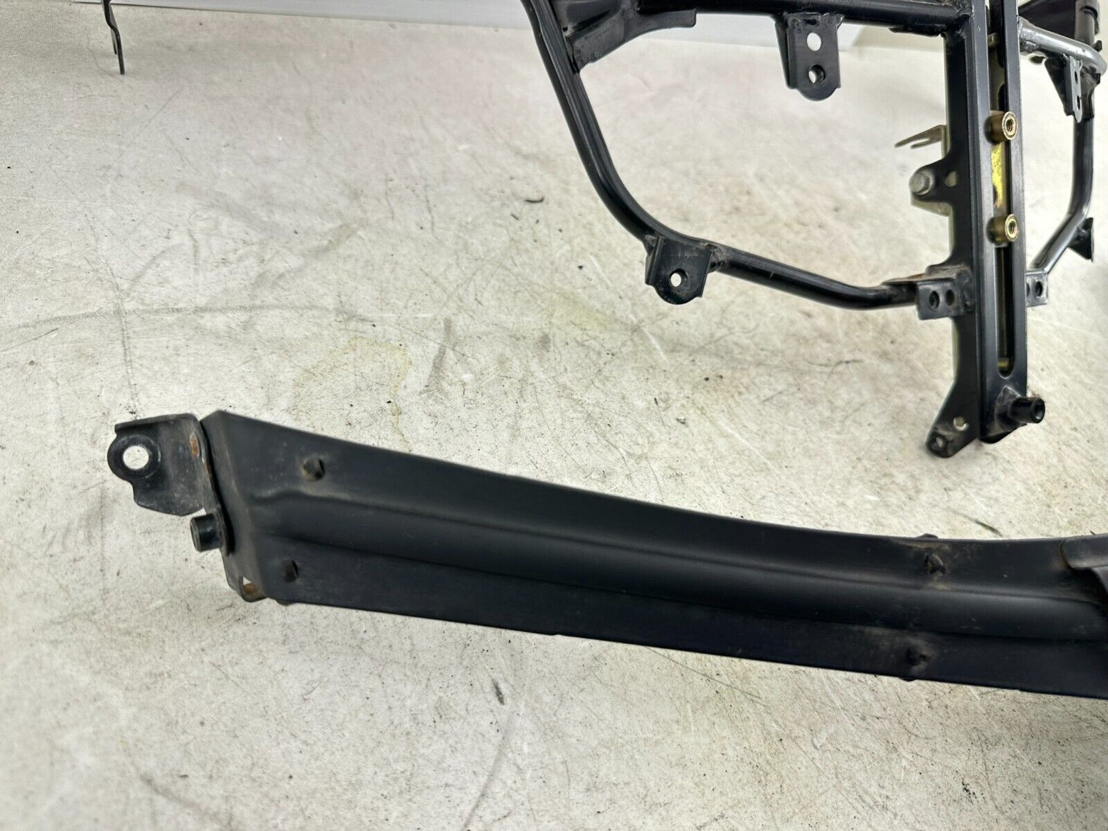 2004 Honda Goldwing GL1800 Windshield Height Adjustment MTG Bracket Hardware