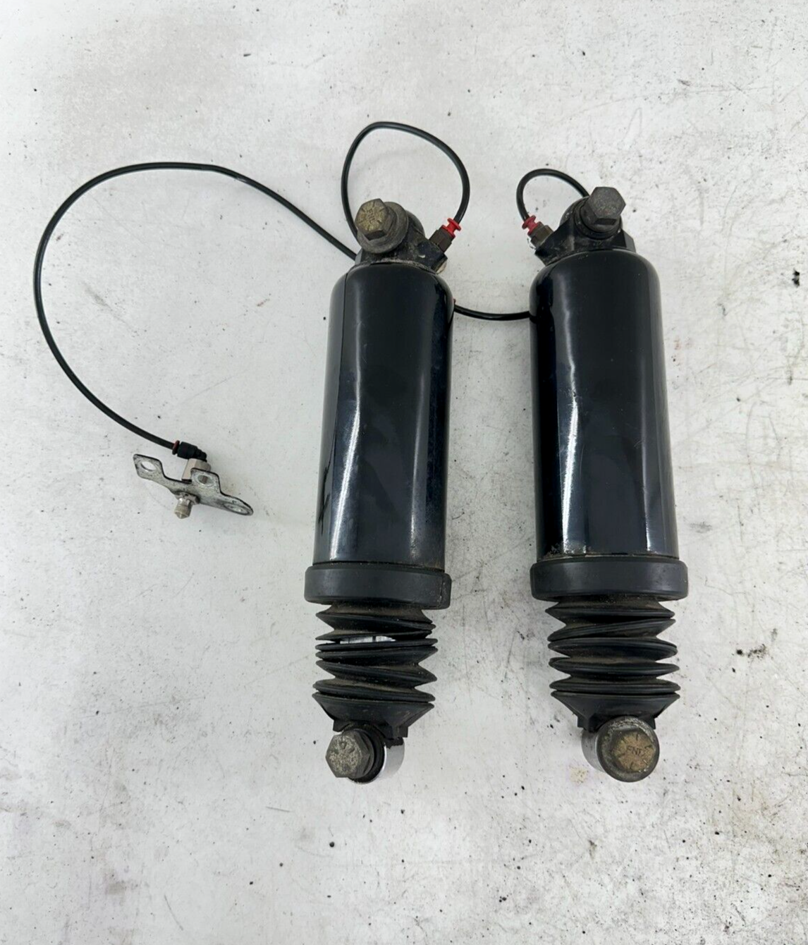 1999 HARLEY FLH ELECTRA GLIDE 11" Lowered Air Ride Rear Shocks Suspension