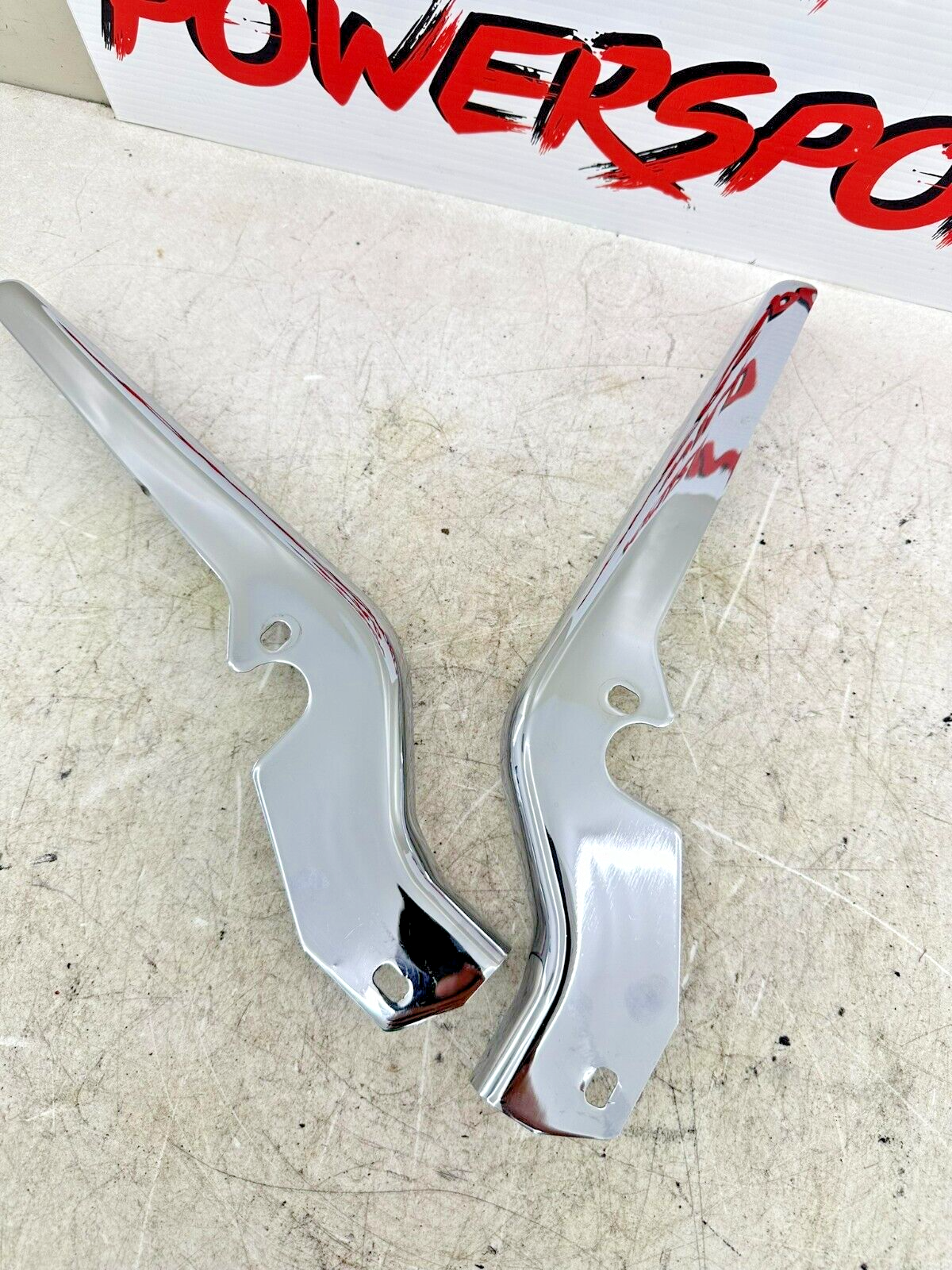 2007 Harley Electra Glide CVO Chrome Rear Frame Strutarm Bar Covers Fender